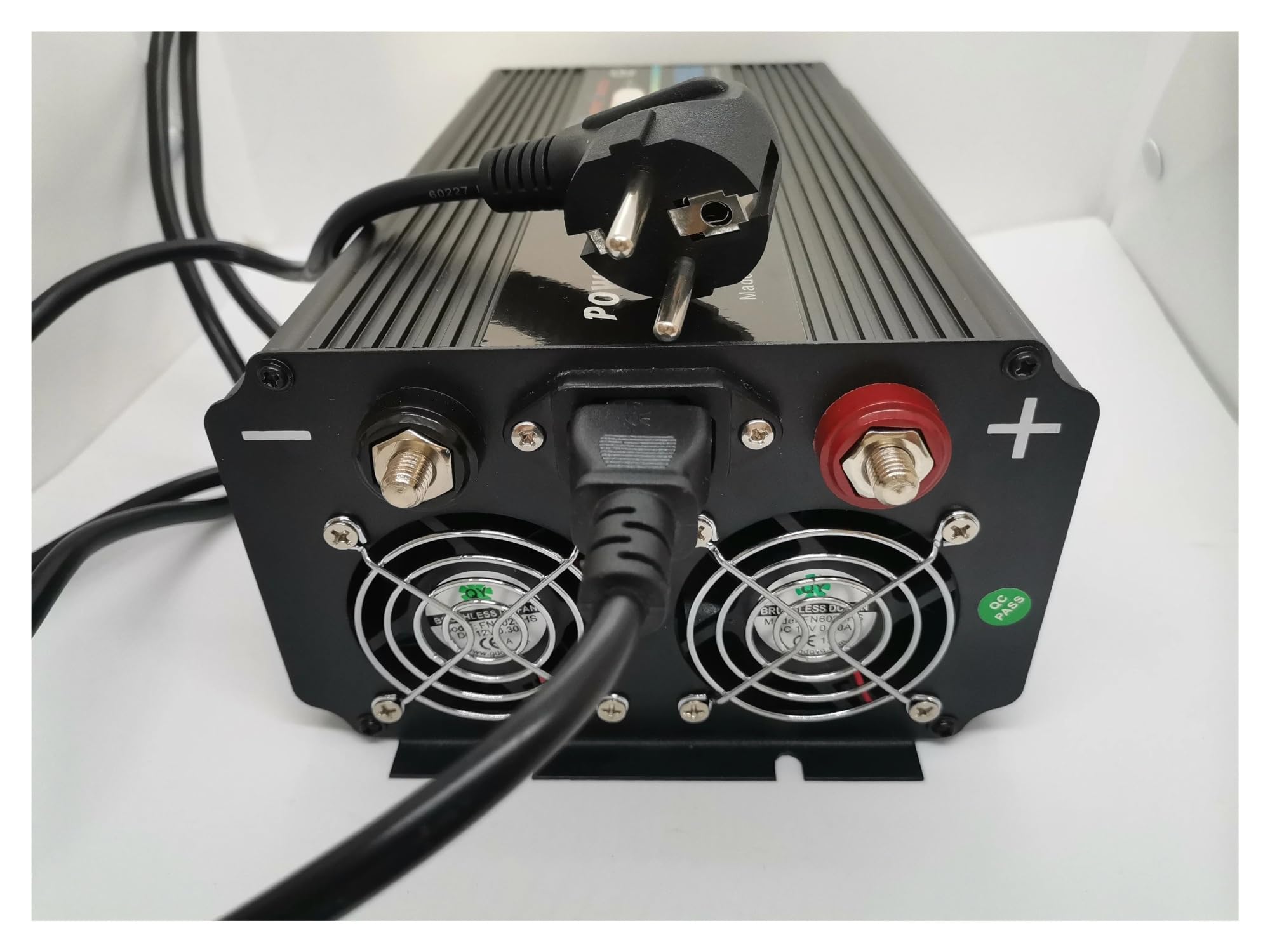 Convertidor Adaptador 1000W DC 12V A AC 220V 50HZ Inversor UPS Emergencia Onda Modificada con Cargador Batería inversor