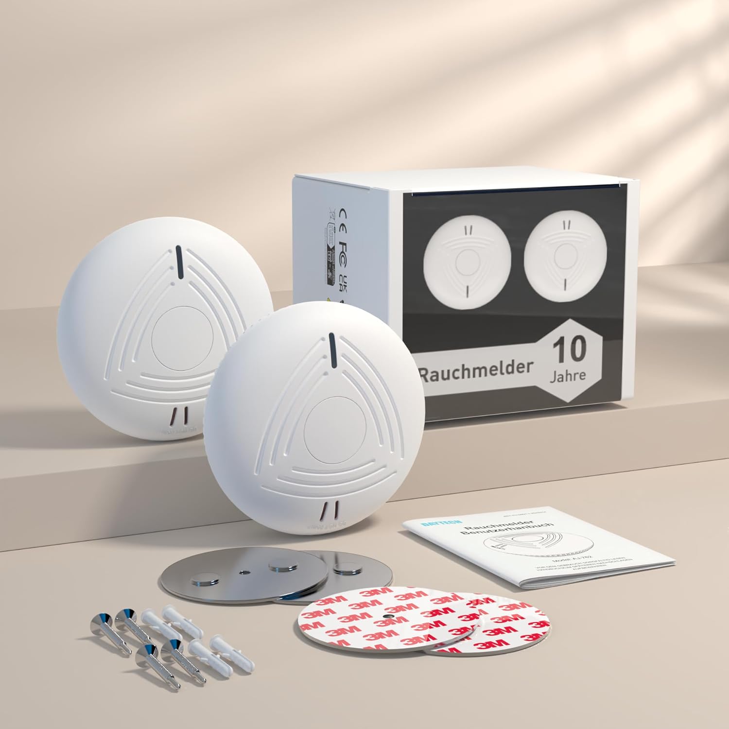 DAYTECH Smoke Detector Package Contents