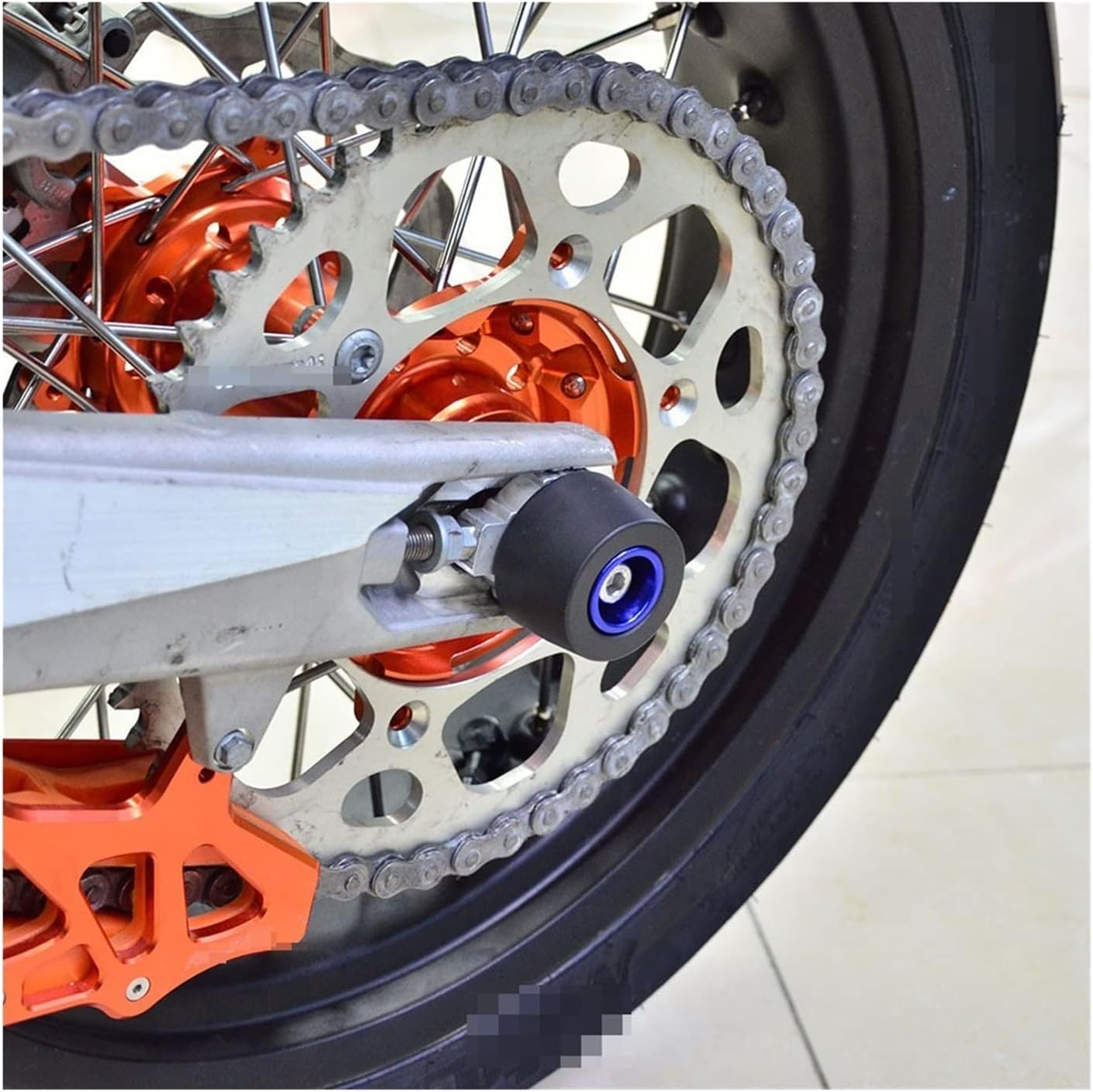 22mm 20mm Motorcycle Front Rear Wheel Axle Slider Crash Protector Compatible with Husqvarna FE TE 125 200 250 300 350 400 450 501 2017-2021 (Color : Blue)