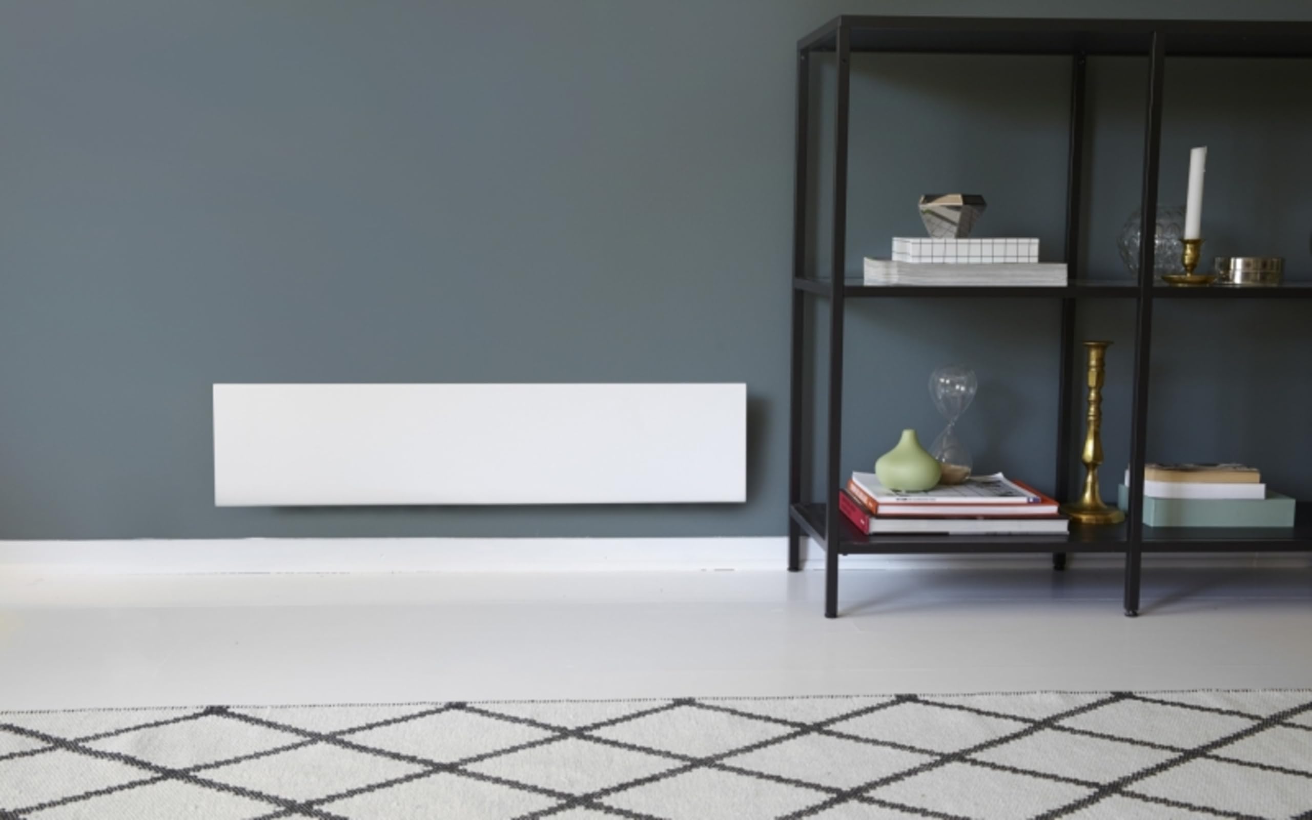 Adax Neo L - Convettore da parete Wifi con Termostato | Controllo smartphone | Termosifone Elettrico | Stufetta Elettrica Basso Consumo | Altezza 210 mm | Stufa Elettrica 1000W | KWT Bianco | IP24C