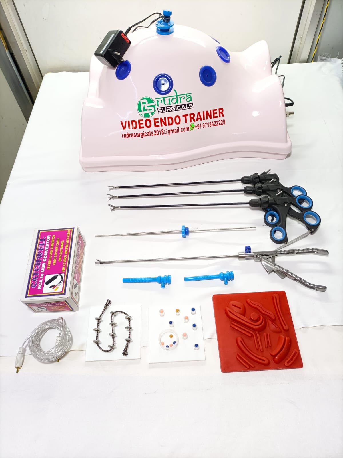 GenericSurgical Instruments - Laparoscopic Virtual Full Body Shape Endo-Trainer with 5 Basic Training Kit Reusable Surgical Instruments CE Approved