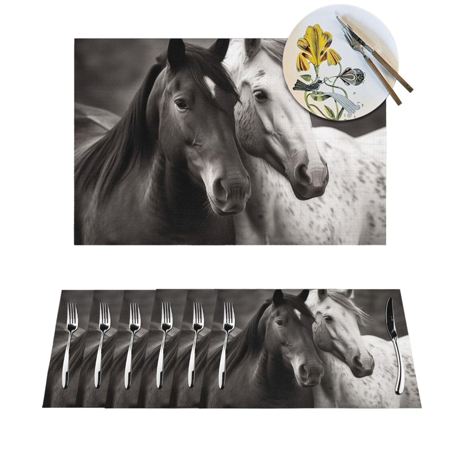Sets de table tissés en PVC motif chevaux | Élégance et haute résistance pour repas chic