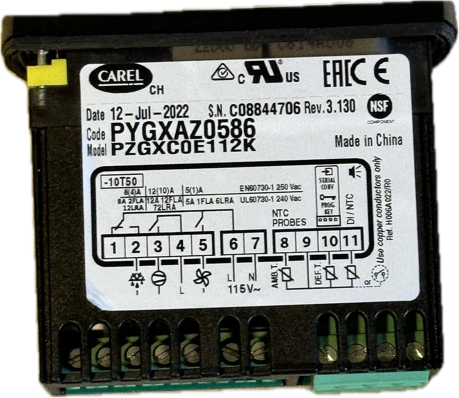 Top view of Carel PZGXC0E112K thermostat with wiring diagram