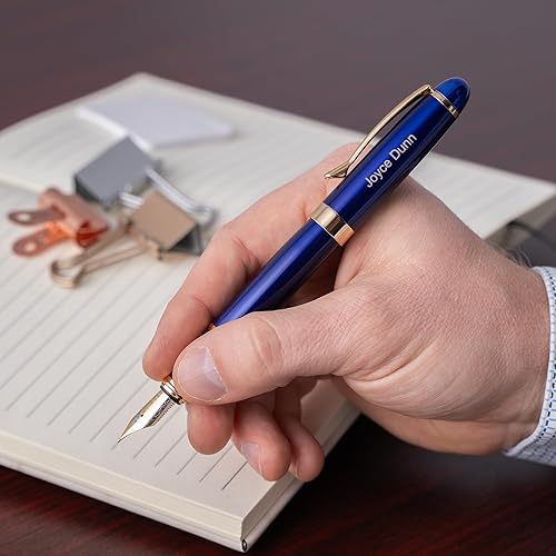 Miniatura 2 de Dayspring Pens Alexandria - Pluma estilográfica grabada  Bolígrafo personalizado Alejandría en azul con citas doradas. Grabado rápido personalizado