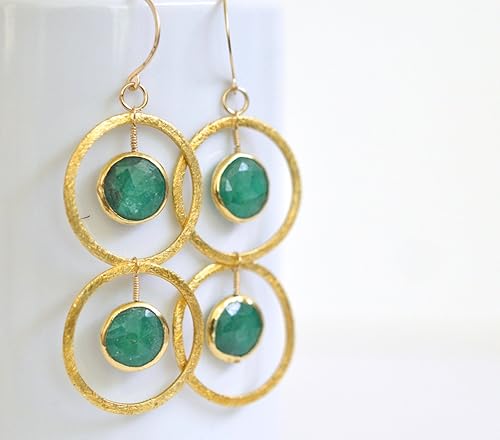 Arretes de Esmeralda - Natural Emerald Earrings - Emerald and Gold Vermeil  Circle Earrings : Amazon.com.mx: Productos Handmade