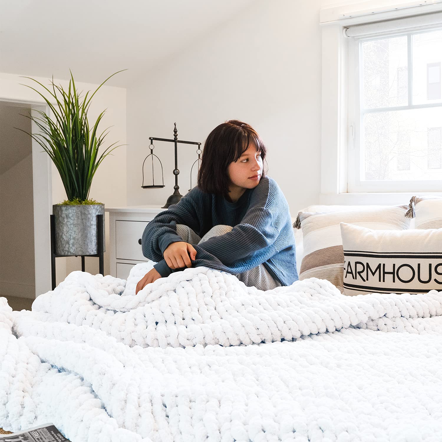 Comtest Chunky Knit Blanket Handmade Soft Throw Blanket Cozy and Warm Cable Knit Blanket for