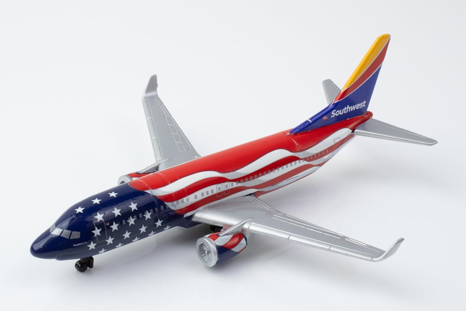 Daron Toy Airplane – Southwest Freedom One Livery – Die-Cast Metal Model Airplane with Plastic Parts, Officially Licensed Collectible Toy for Kids Ages 3+ image 3