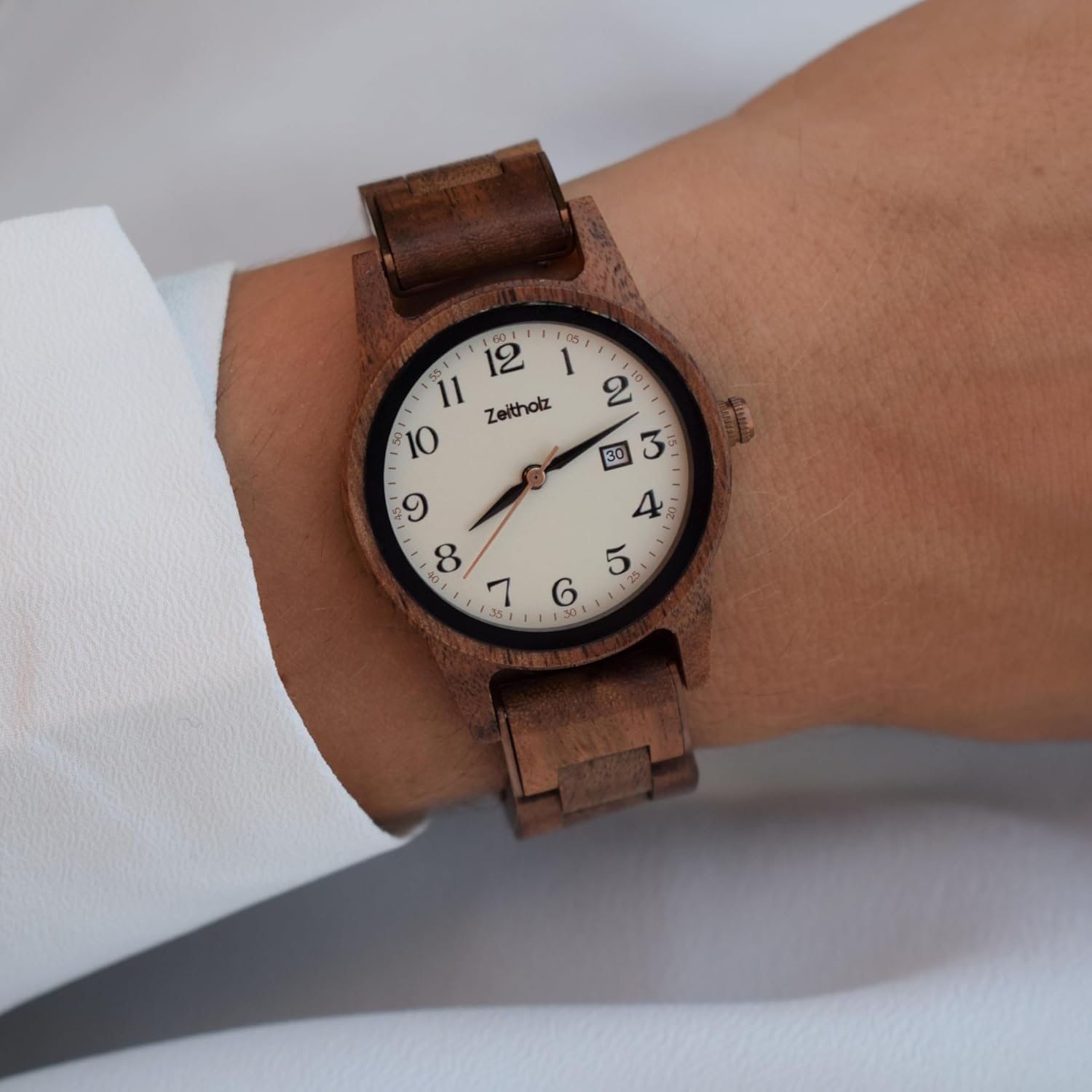 Zeitholz Woman Wood Watch, Wooden Watch, Gifts, Analog Watch, Leuben Collection, 32mm, 100% Natural Wood with Japanese Quartz Movement.