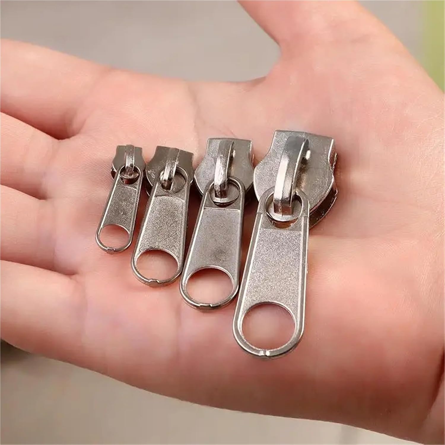 Zipper Replacement 16pcs Zipper Repair Kit Easy Fix Universal Replacement for Luggage Bags and Jackets(1473604)