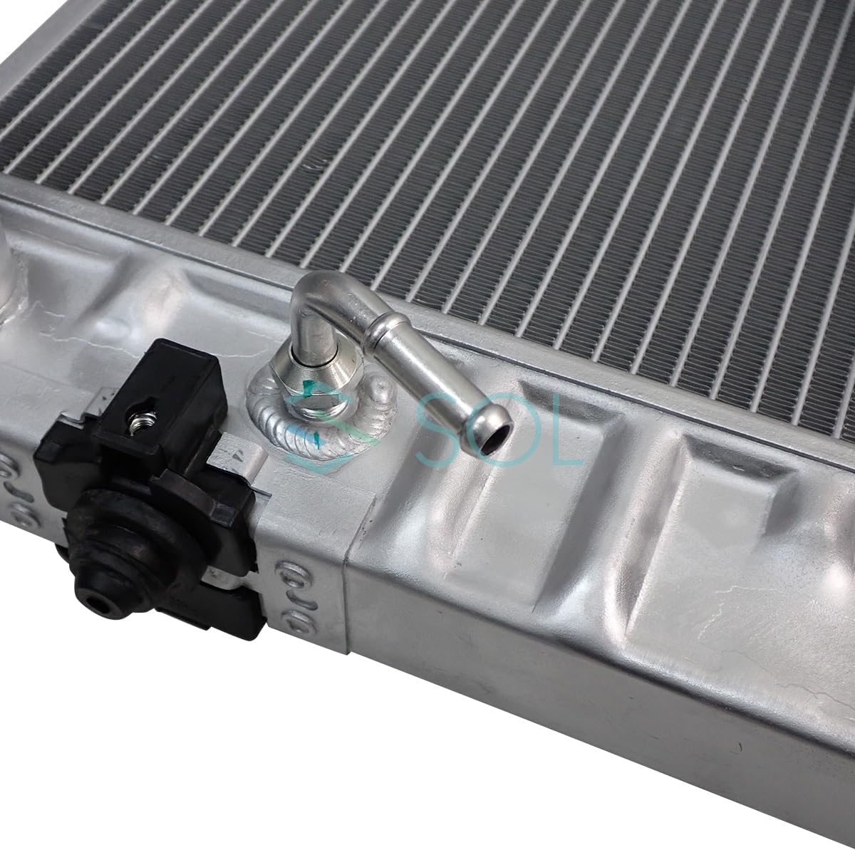 Amazon | CAPSOL ラジエーター ラジエター AT車 トヨタ車用 ハイエース