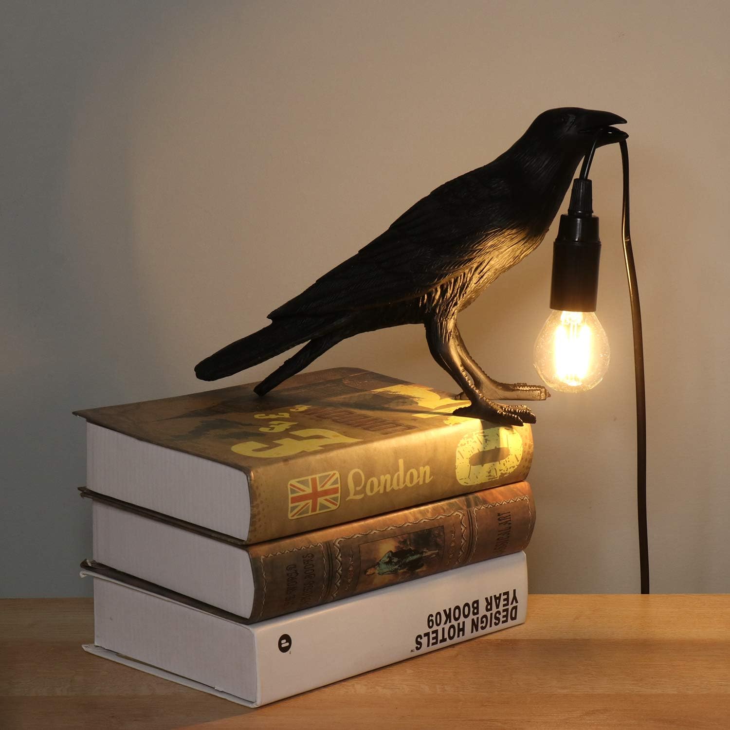 EBBCOWRY Resin Bird Design Table Lamps Creative Night Light with Plug-in Cord Living Room Bedside Lights Aisle Restaurant Home Decor (Black-C)