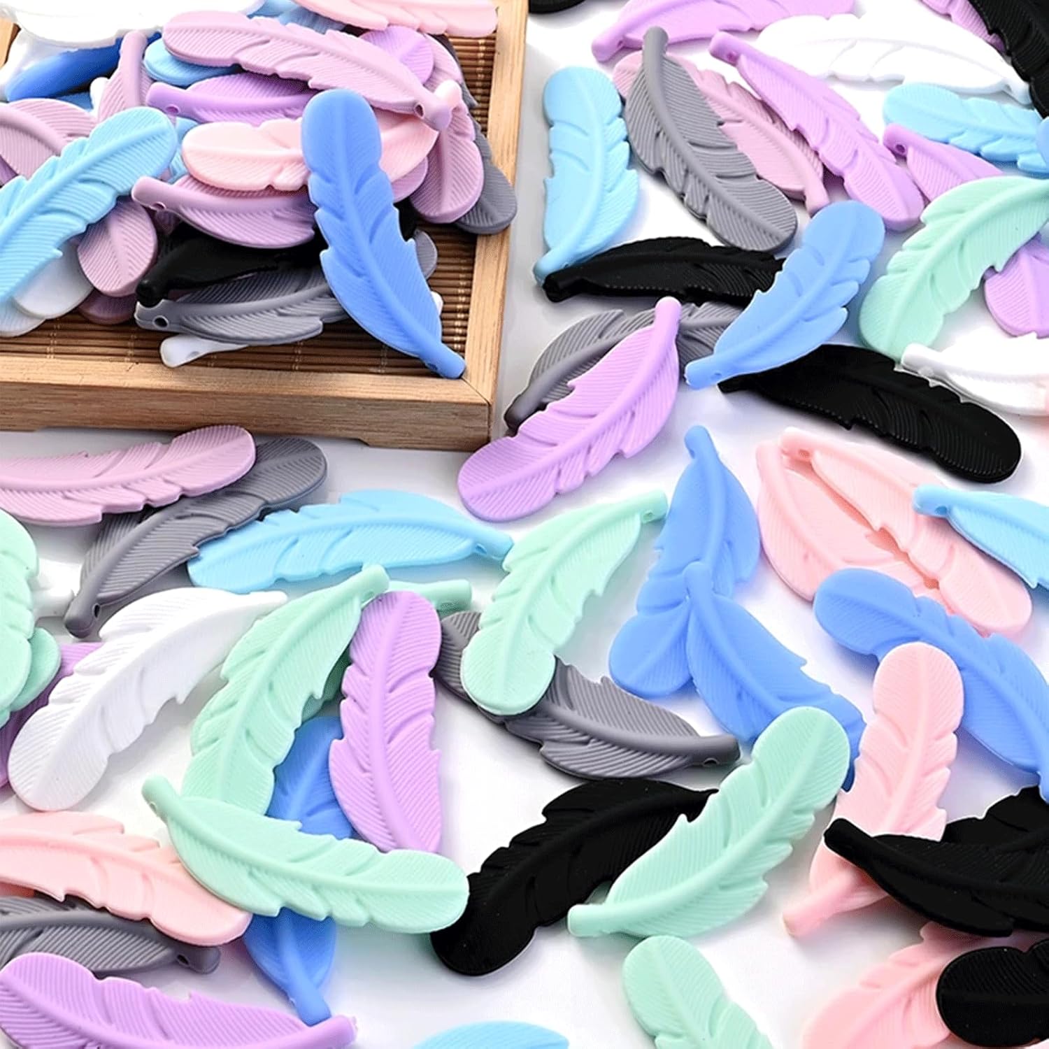 18PCS Feather Silicone Beads Colorful Silicone Beads Bulk Spacer Beads Colorful Shaped Focal Beads for DIY Craft Garland Keychain Lanyard Necklace Bracelet Jewelry Making Accessories Handmade Crafts - Image 4