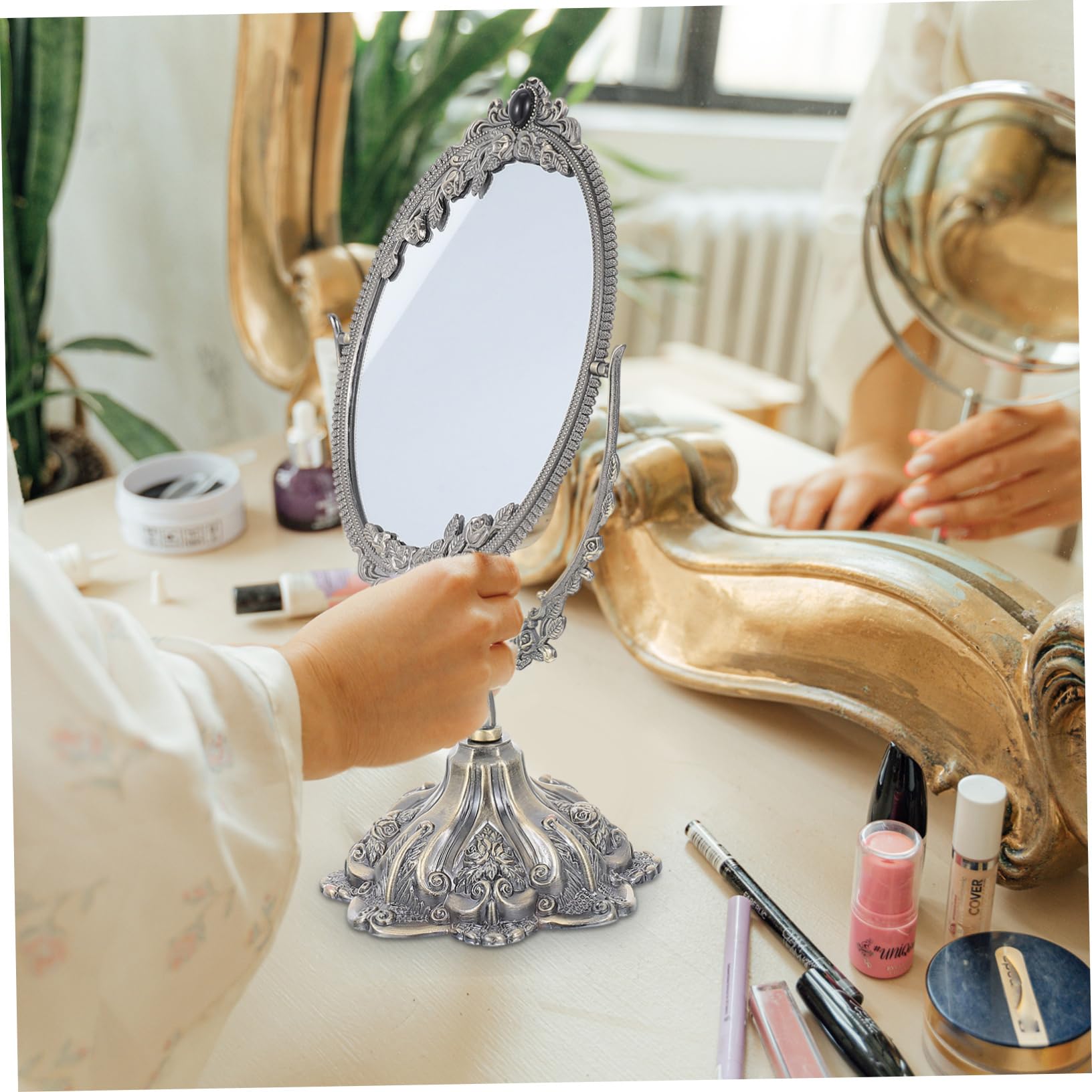 Baluue Doppelseitiger Tischspiegel aus Zinklegierung, Drehbar, Vintage | Make Up und Hochzeit, Flacher Standfuß für Stabile Platzierung, Europäischer Stil mit Hoher Definition
