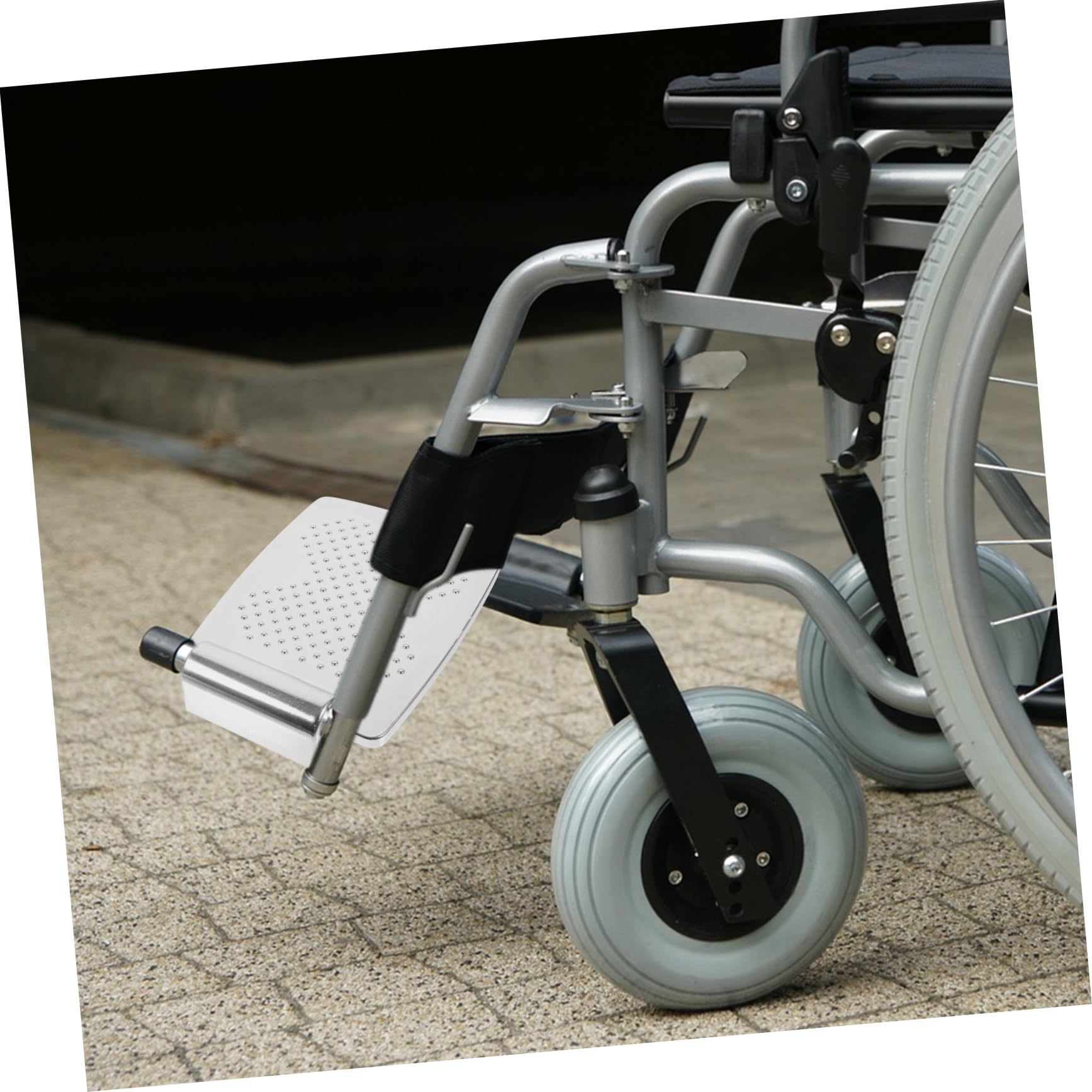 FRCOLOR Reposapiés para Silla de Ruedas 2 Piezas, Pedal Elevable de Aluminio 7 Pulgadas, Resistente y Estable, Soporte Ergonómico para Personas Mayores, Accesorio de Repuesto