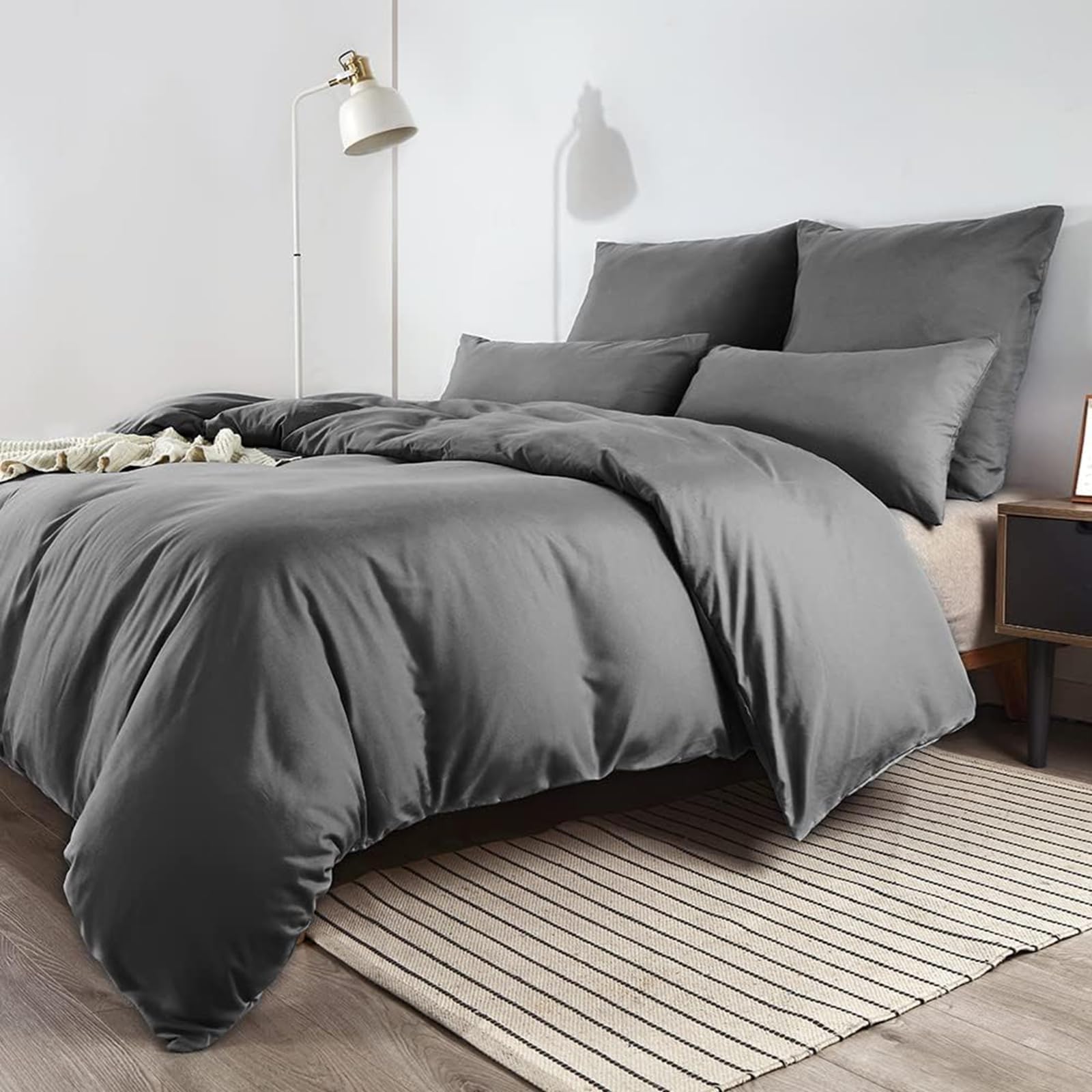 Housse de couette 200x200 cm en microfibre pour des matins sans repassage