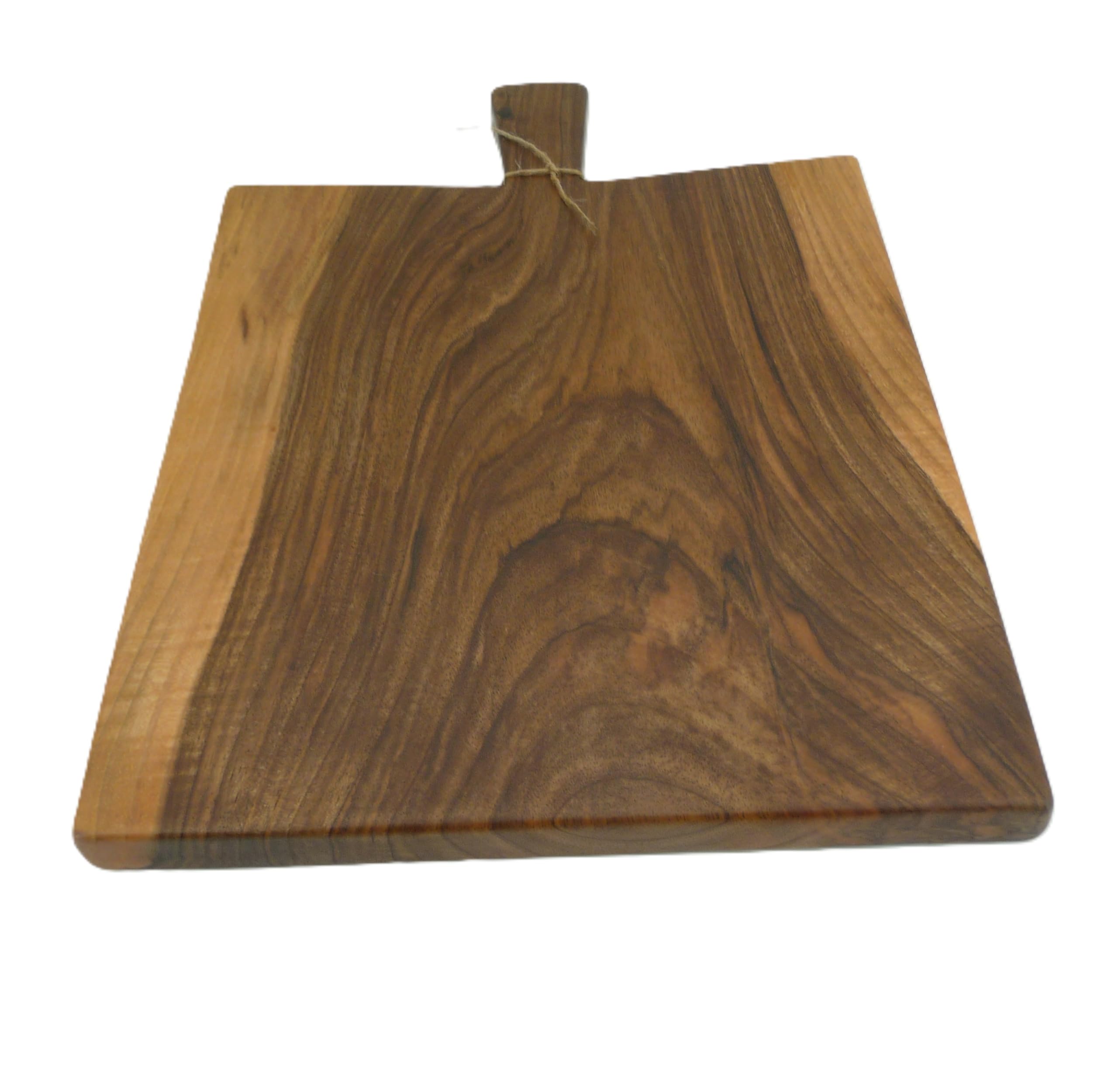 Premium XXL Schneidebrett aus massivem unverleimtem Walnuss-Holz - Küchenbrett mit Griff - Tranchierbrett und Servierbrett für Küche - Made in Germany – Handarbeit – extra groß – Walnuß