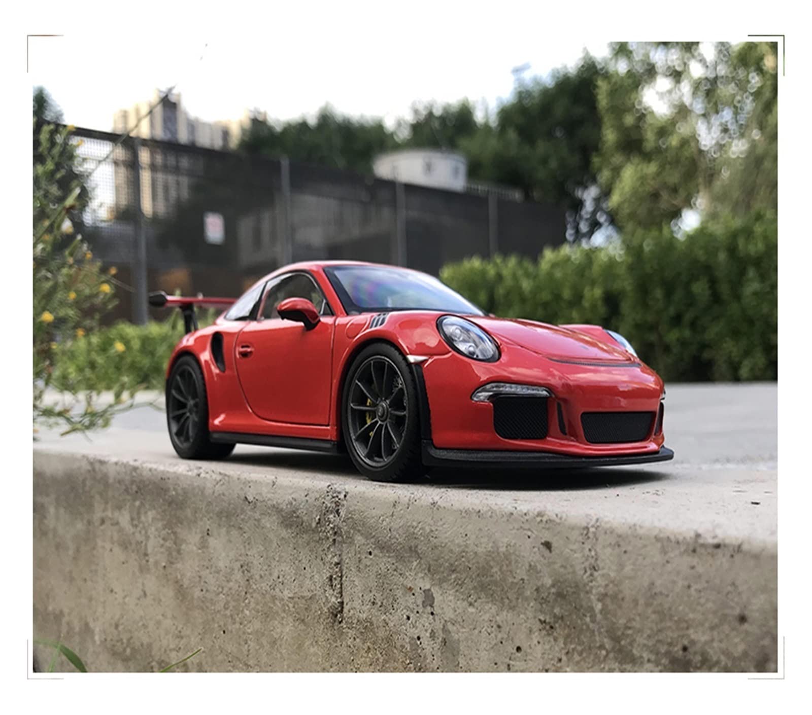 ポルシェデザイン ポルシェ 911 GT3 RS & GT3 ミニカーセット 楽天市場】2月以降発売予定 【送料無料】 MINICHAMPS 1/18