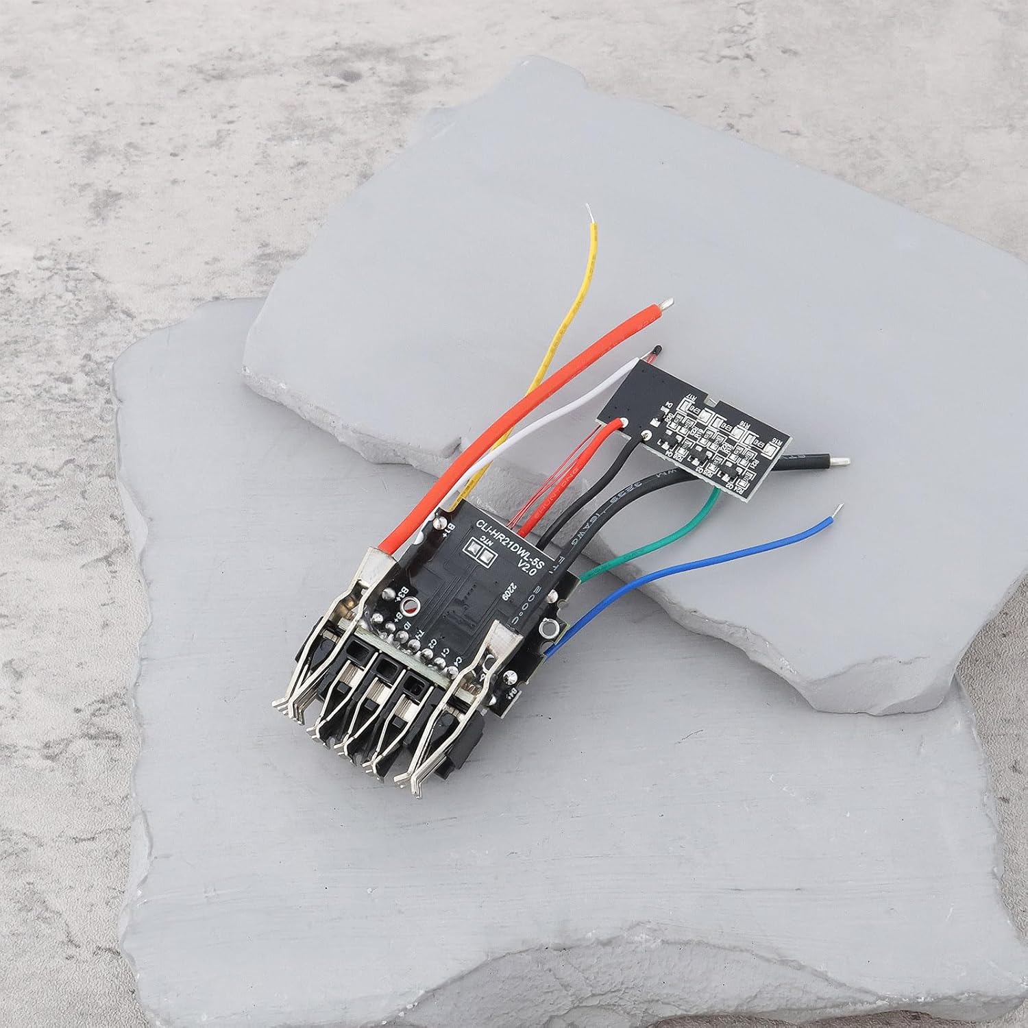 Power tool lithium battery protection board compatible with DeWalt 20V MAX DCB205 battery