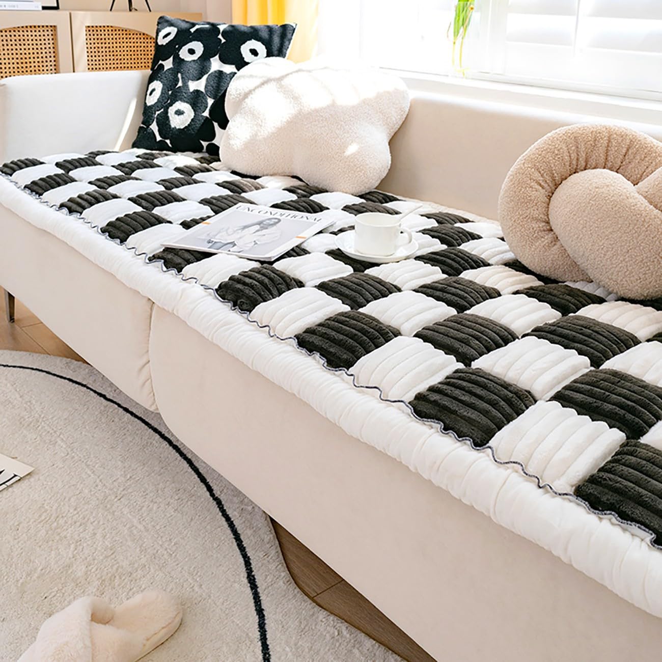 Funny Fuzzy Couch Cover, Cream-Coloured Large Plaid Square Pet Mat Bed Sofa Cushion, Non-Slip Sofa Cover for Bedroom Carpet, Floor pad, Window Bench Mat, Dogs, Cats, Pets Owner(Black,18x18inch)