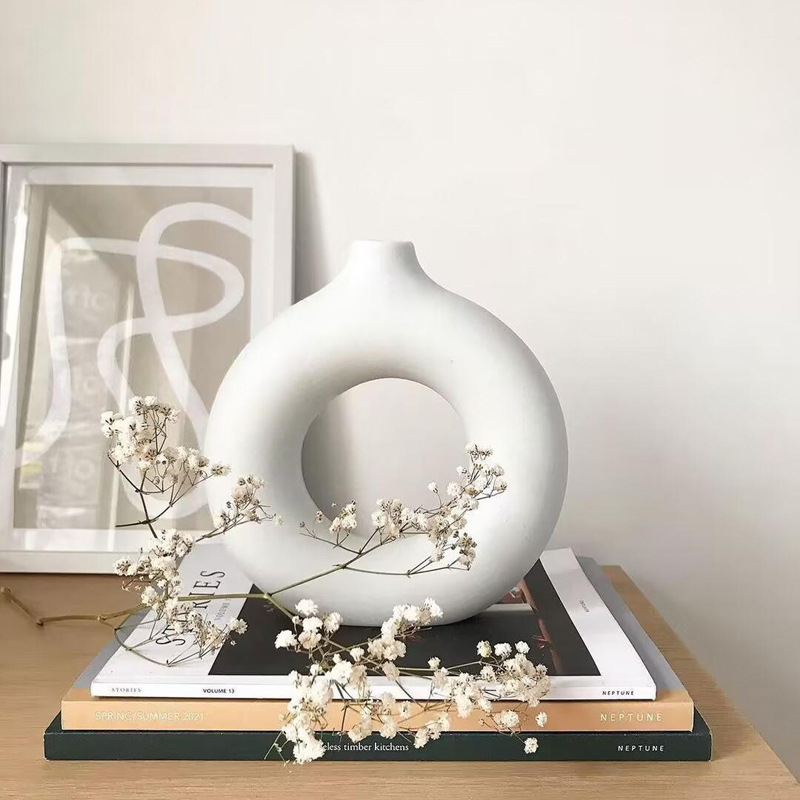 Lywins vase Décoratif en Ceramique, Décoration Salon Lot de 1 Vase Ronde d'Art Moderne, Design Blanc Donut Chambre à Coucher, Mariage, Table Décoration (M (18 * 19CM