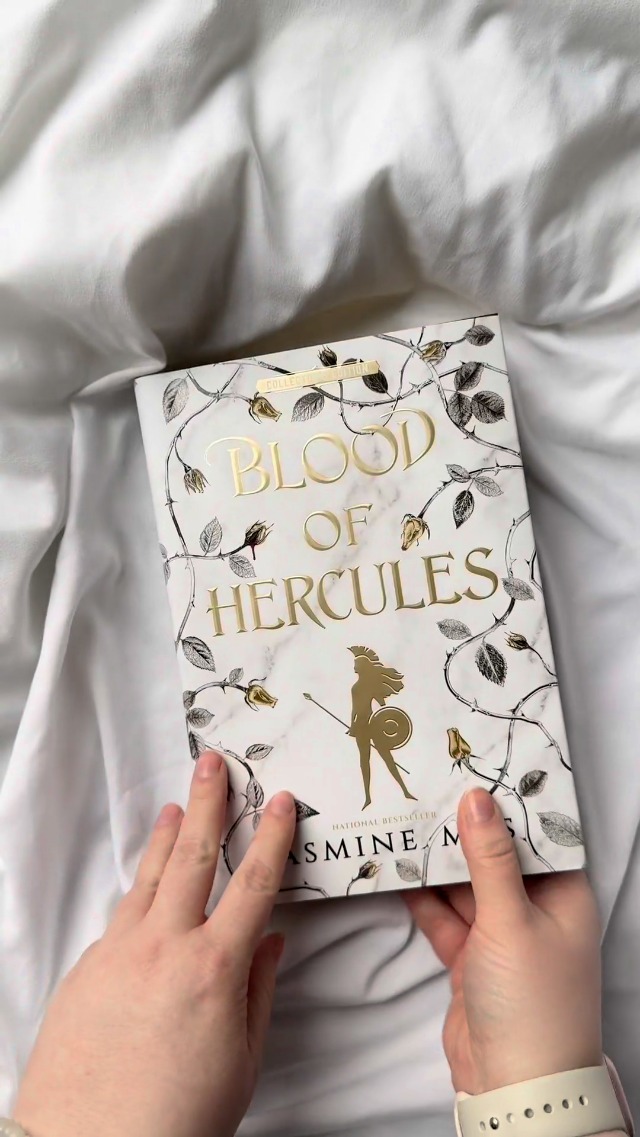Image of Blood of Hercules Collector's Edition: A Dark Romantasy of Greek Mythology, Enemies to Lovers, for Fans of Spicy BookTok Reads with Gold Sprayed Edges (Villains of Lore, 1)