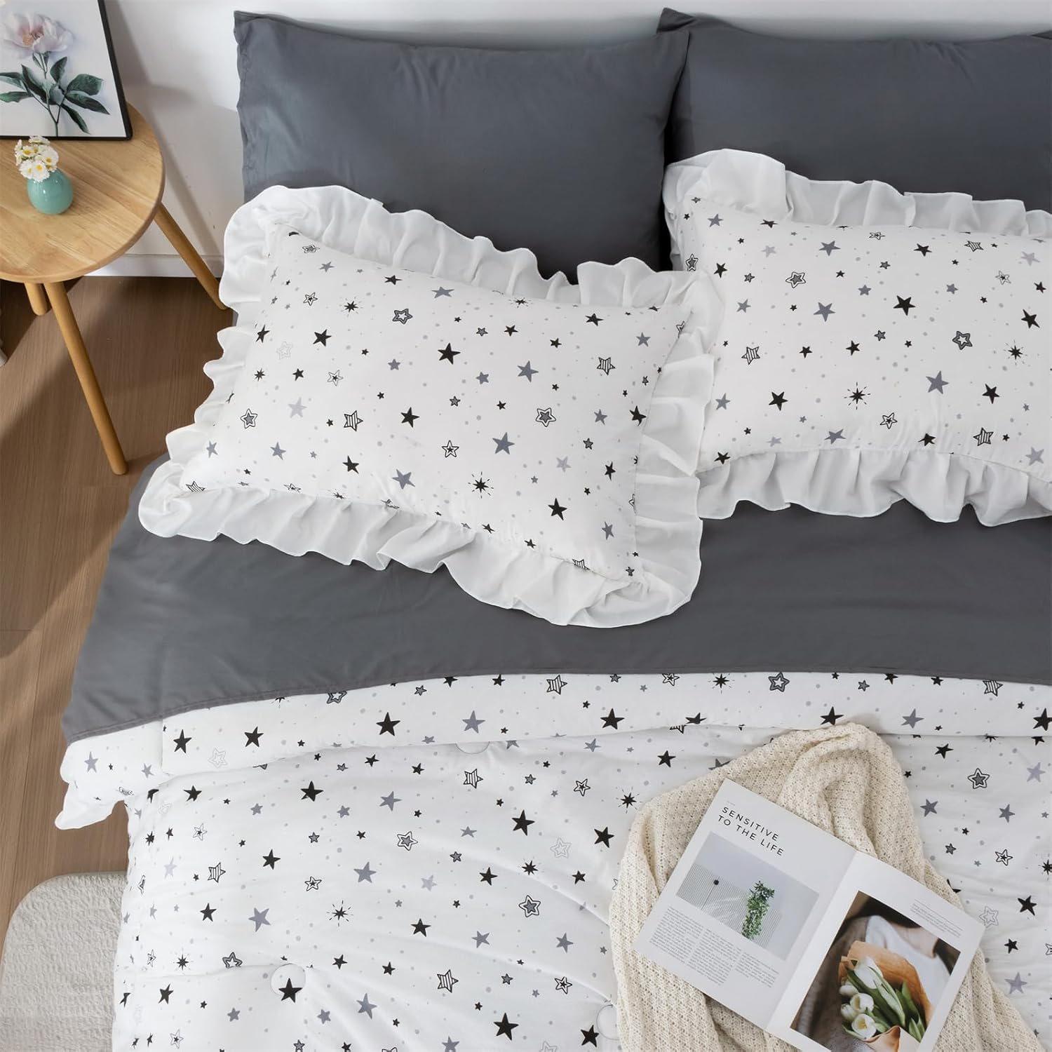 Aimuan Star Print Comforter Set Twin Size Soft Breathable Bedding Set with Pillowcases, Cute Aesthetic Star Pattern Bed Linen for Kids Teens Adults, All Season Modern Bedroom Decor (Twin, White) image 2