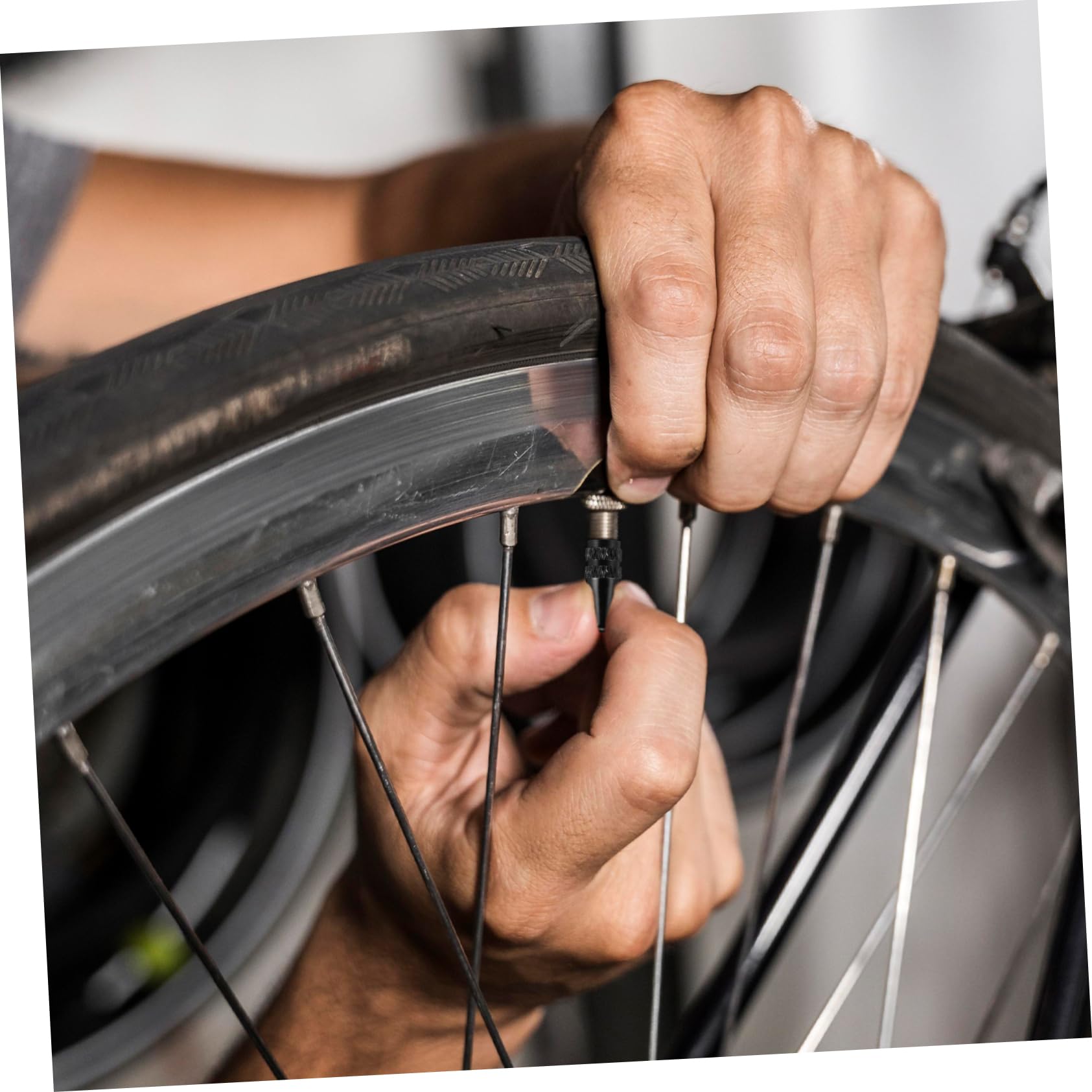 Ciieeo 2pcs French Style Tire Valve Caps Durable Bike Valve Stem Covers Lightweight and Elegant Bicycle Accessories for Enhanced Tire Protection and Aesthetic Appeal