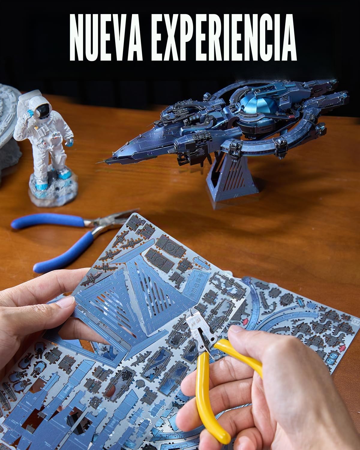 Piececool Metal Puzzle 3D Astronave Selección Natural, Problema de Los Tres Cuerpos Acorazado Espacial Nave Maqueta Construir Adultos, Puzzles 3D Maquetas Acero Inoxidable, Colección, 378 Piezas