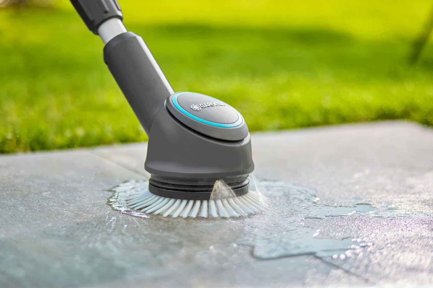 Gardena Soft Plate Brush for AquaBrush: Brush with Soft Bristles, Accessory for Cordless Multi Cleaner (14840, 14842) and Plate Brush Attachment (14846), Replacement Part (14847-20)