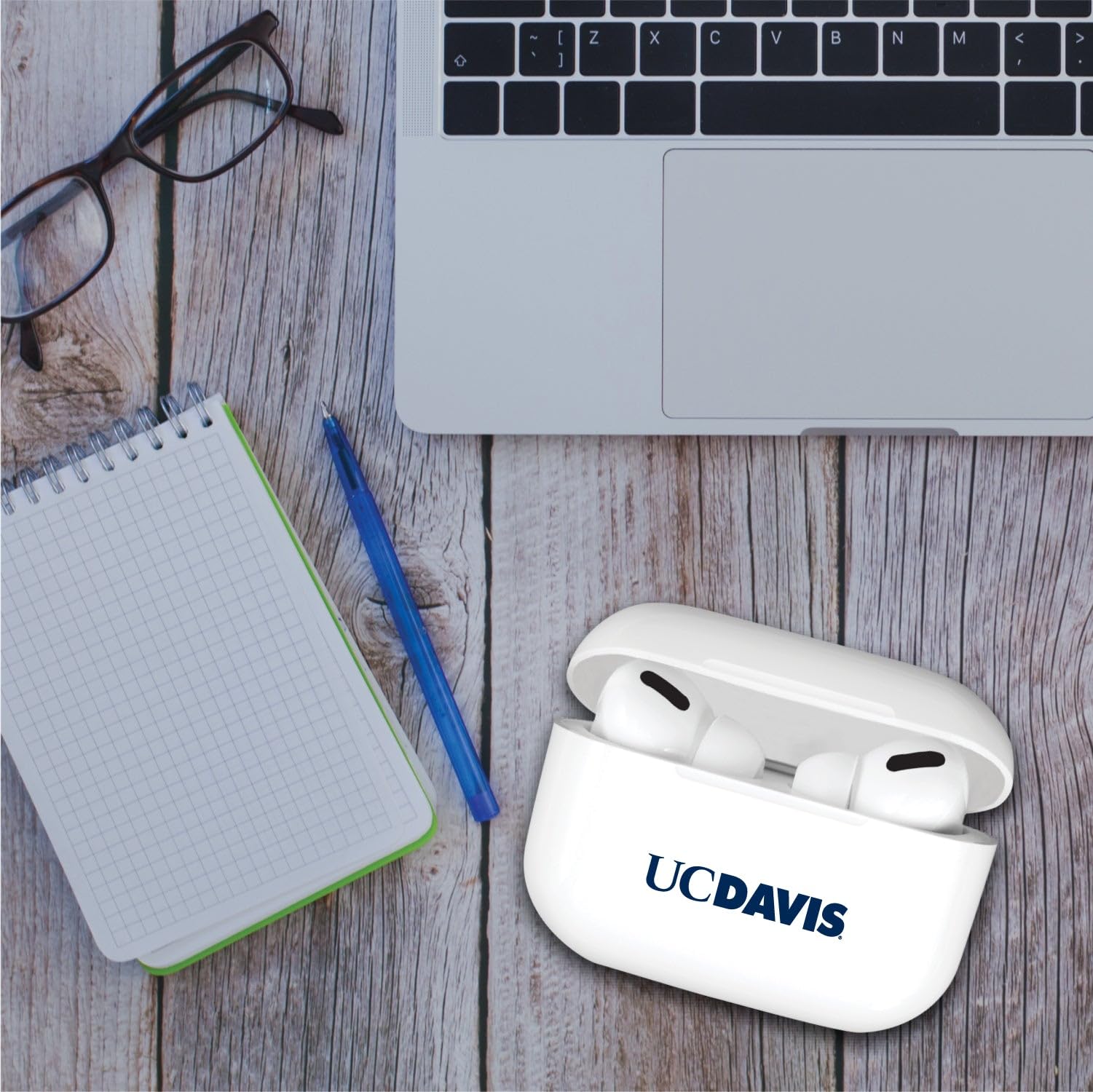 AirPods Case, University of California - Davis AirPods (3rd Gen) / Black (TPU)