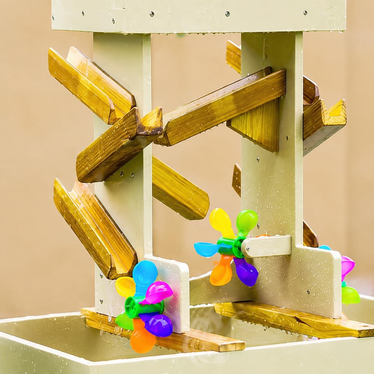 Kinder Sandspielzeug Set Eimer Schaufel Förmchen Lerneffekt Motorikförderung für Kleinkinder Spielen, Windmühlen-Wassertank