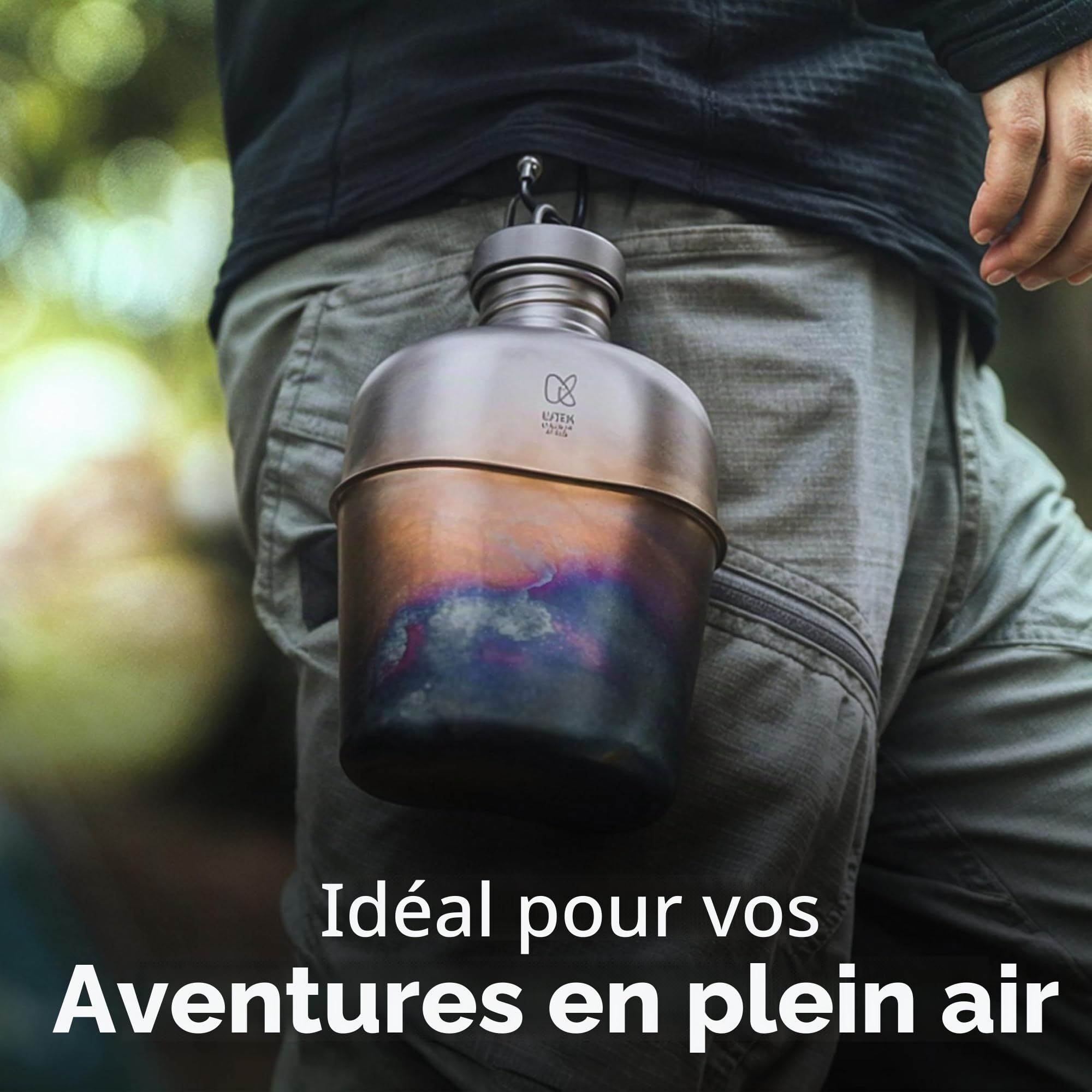 Keith Titanium Cantine Militaire avec Sac Camouflage, Ti3060, Durable, Bouteille 1100 ml + Tasse 700 ml avec Couvercle et Poignées Pliables, Parfait pour Randonnée, Camping et Activités en Plein Air
