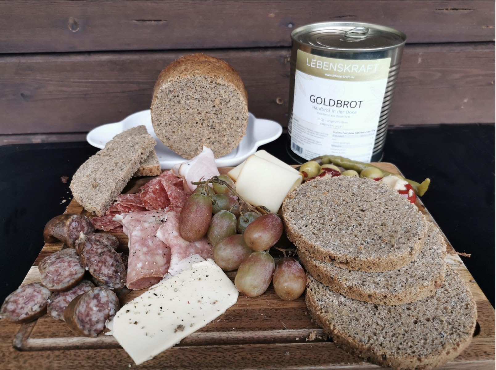 GOLDBROT - Hanfbrot in der Dose | 6 leckere Laibe lang haltbares Brot aus Hanfsamen und natürlichem Hanfprotein mit Hanfsamen Öl | lang haltbares Dosenbrot für Not Vorrat | 10 Jahre Haltbarkeit