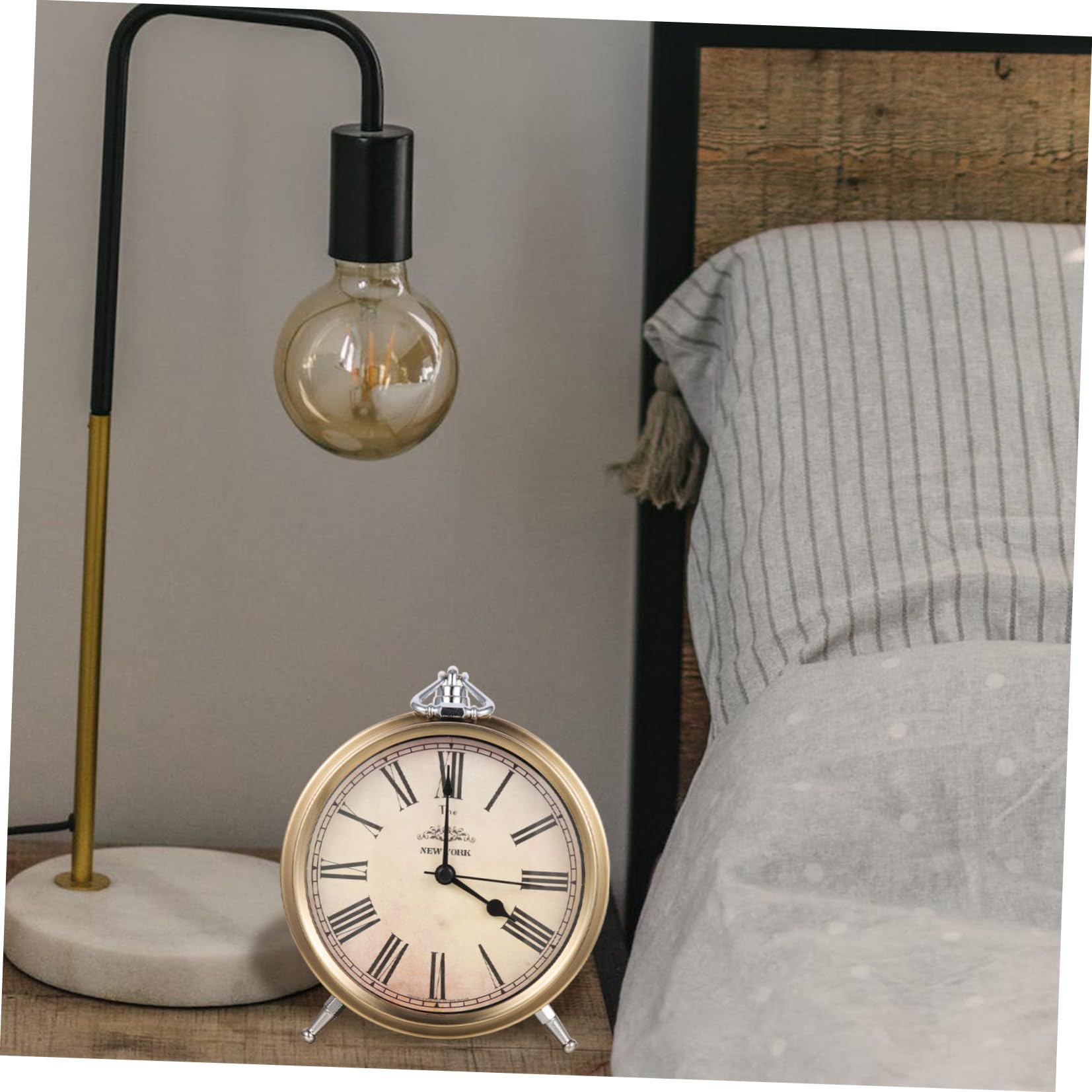 Tofficu Retro Wecker mit Batterie Betrieben Metall Tischuhr Dekoration für Wohnzimmer oder Flur Präzise und Leiser Alarm Vintage Stil ohne Ticken