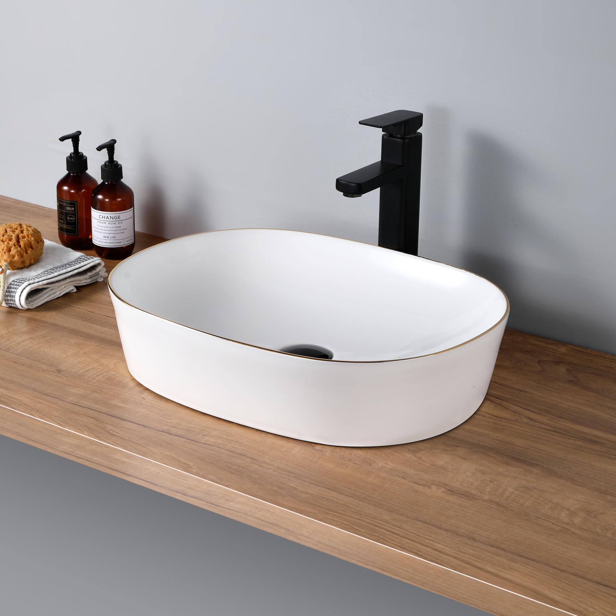 Vasque à Poser Ronde Ovale Blanche avec Liseré Doré - Lavabo Élégant en Céramique - Design pour Salle de Bain Moderne ou Industrielle - Idéal pour Plan de Travail ou Meuble Suspendu