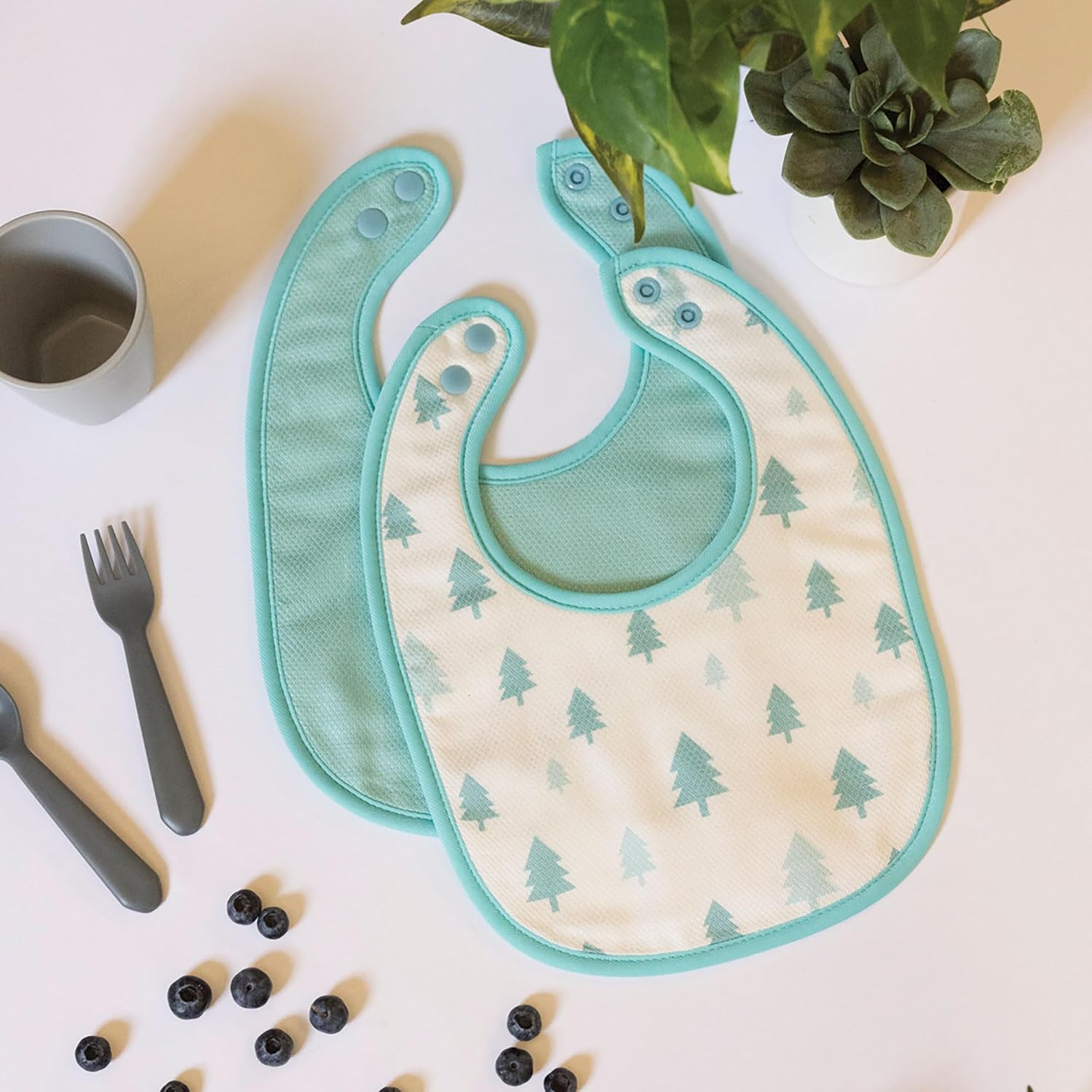 Tiny Twinkle Baby Feeding Bibs - Waterproof and Absorbent Infant Drool and Feeding Baby Bibs
