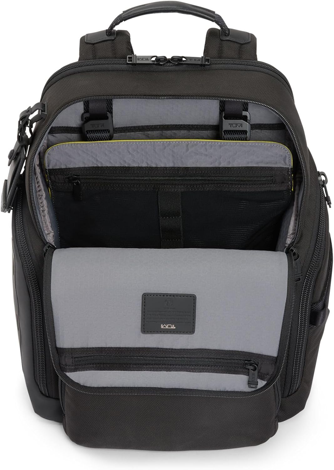 Amazon.co.jp: [トゥミ] 公式 正規品 ポーチ TUMI+ モバイル