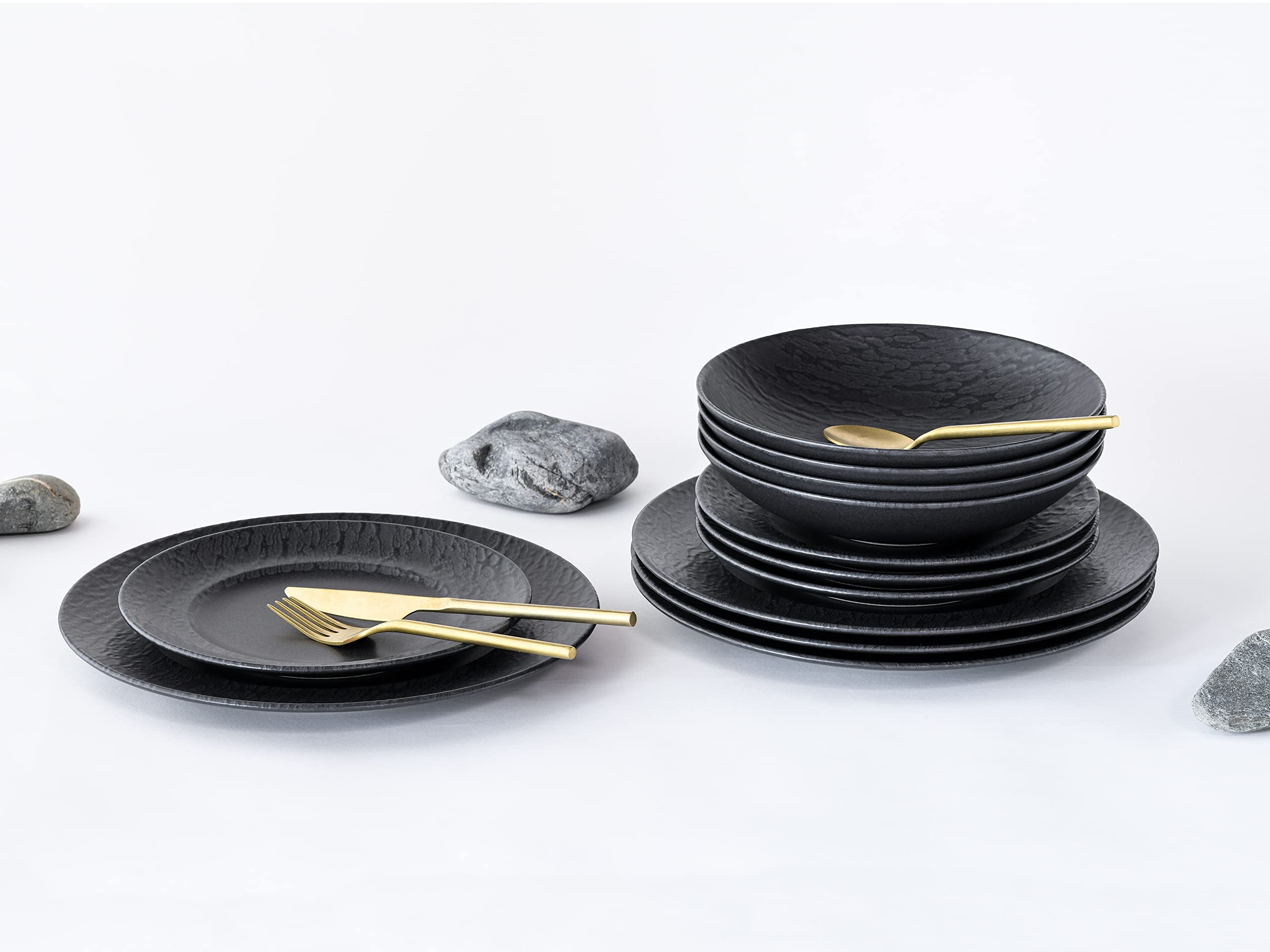 Creatable, 33320, Serie Rondo SCHIEFER black, 12-teiliges Geschirrset, Teller Set aus Steinzeug, spülmaschinen- und mikrowellengeeignet, Made in Portugal