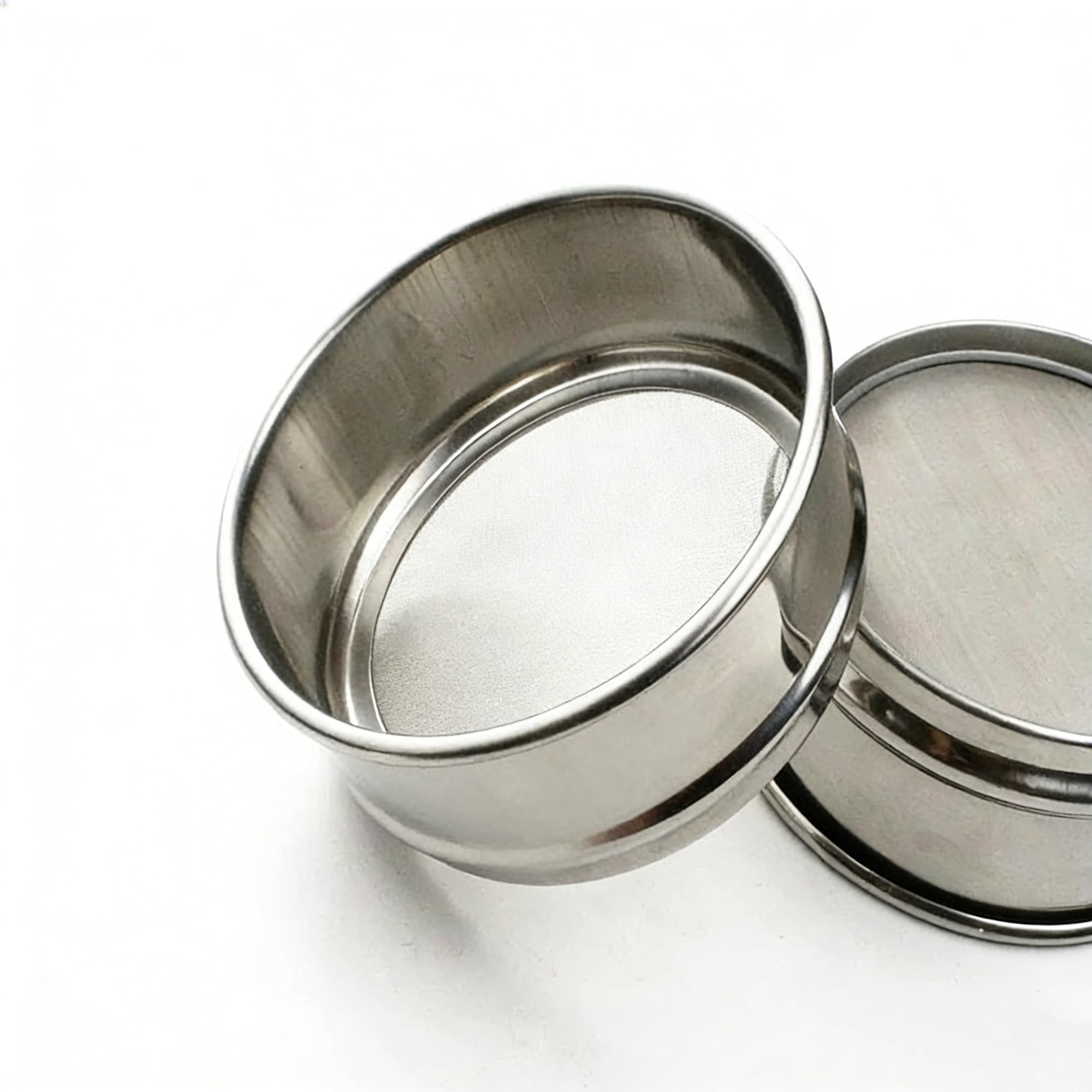 Test ze stali nierdzewnej SS10 Lab Test Sieve Set 10 Cm Diameter Multiple Mesh Sizes With Pan And Lid(#14/1.4mm)
