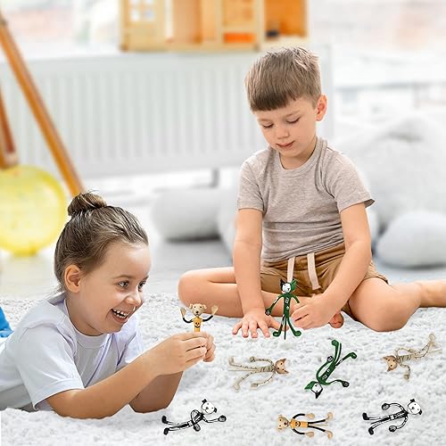 Miniatura 6 de ArtCreativity Figuras flexibles de Halloween – Juego de 12 juguetes flexibles para perros y gatos en 4 diseños espeluznantes, divertidos juguetes de