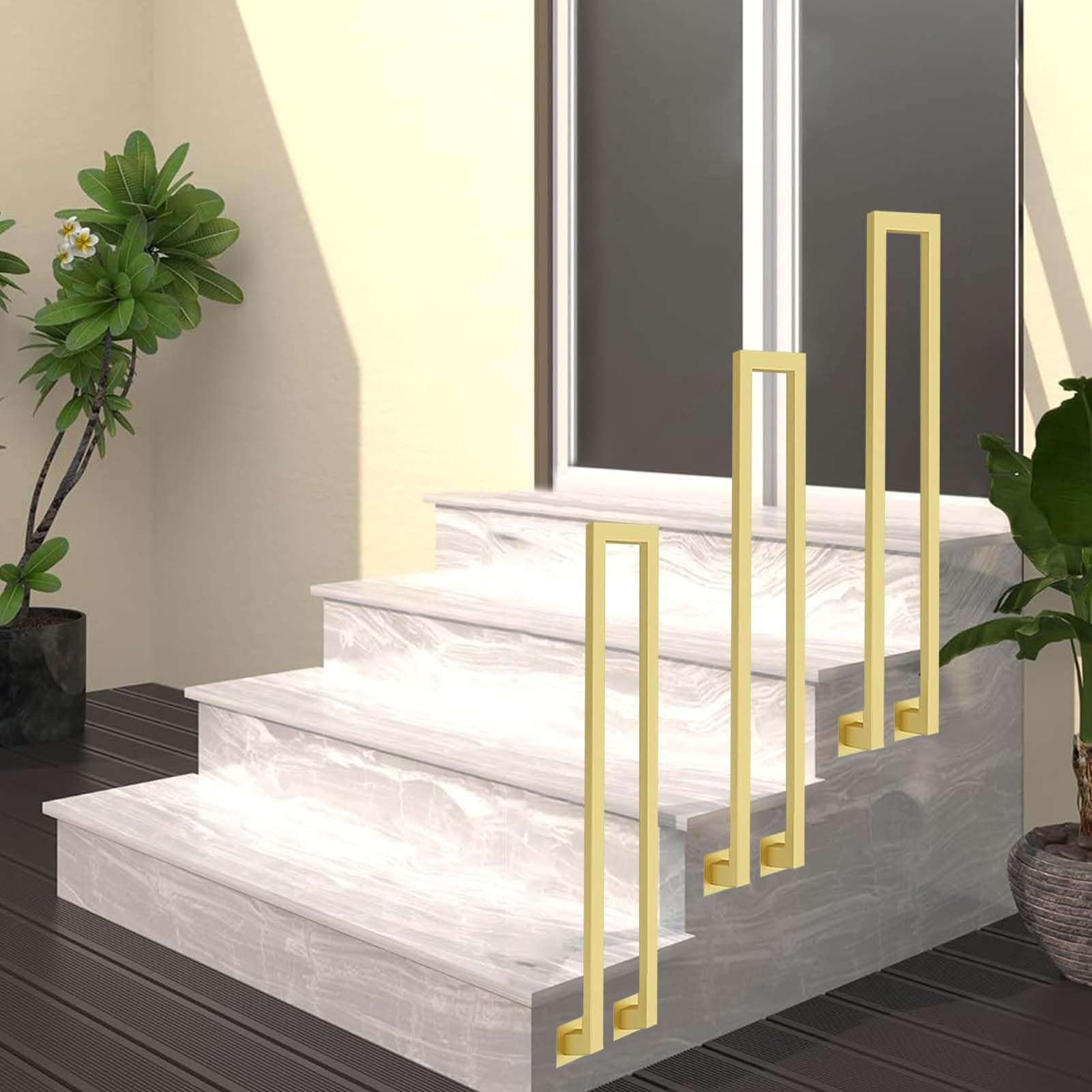 Rampe de jardin pour marches extérieures en bois et béton sécurisant l'accès aux terrasses