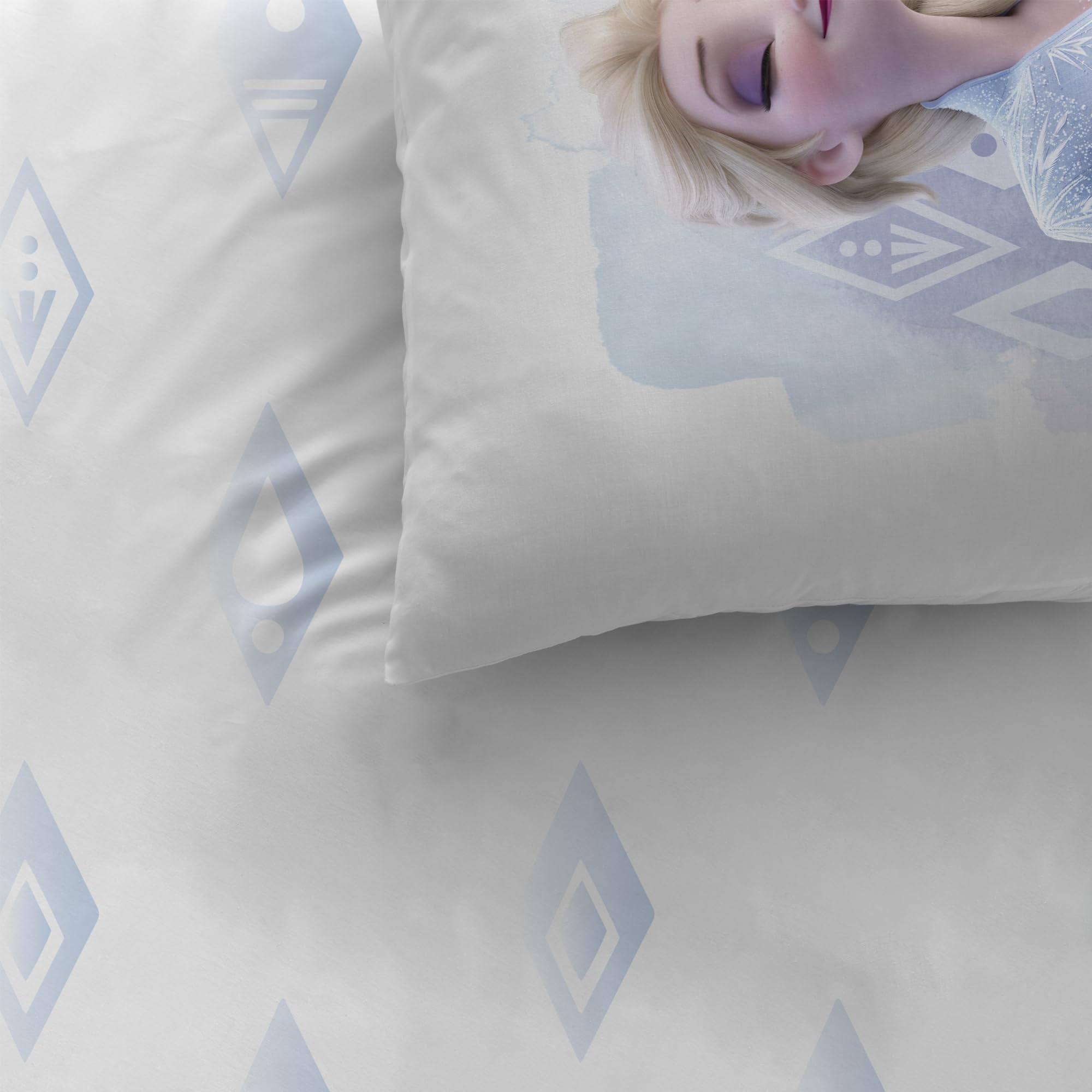 Disney Home Frozen 2 Element Parure de lit Enfant | 100% Coton | Oeko-TEX | Housse de Couette 140x200cm + 1 Taie d'oreiller 63x63cm | Imprimé Fille | Blanc (Blanc, 140x200+63x63cm)