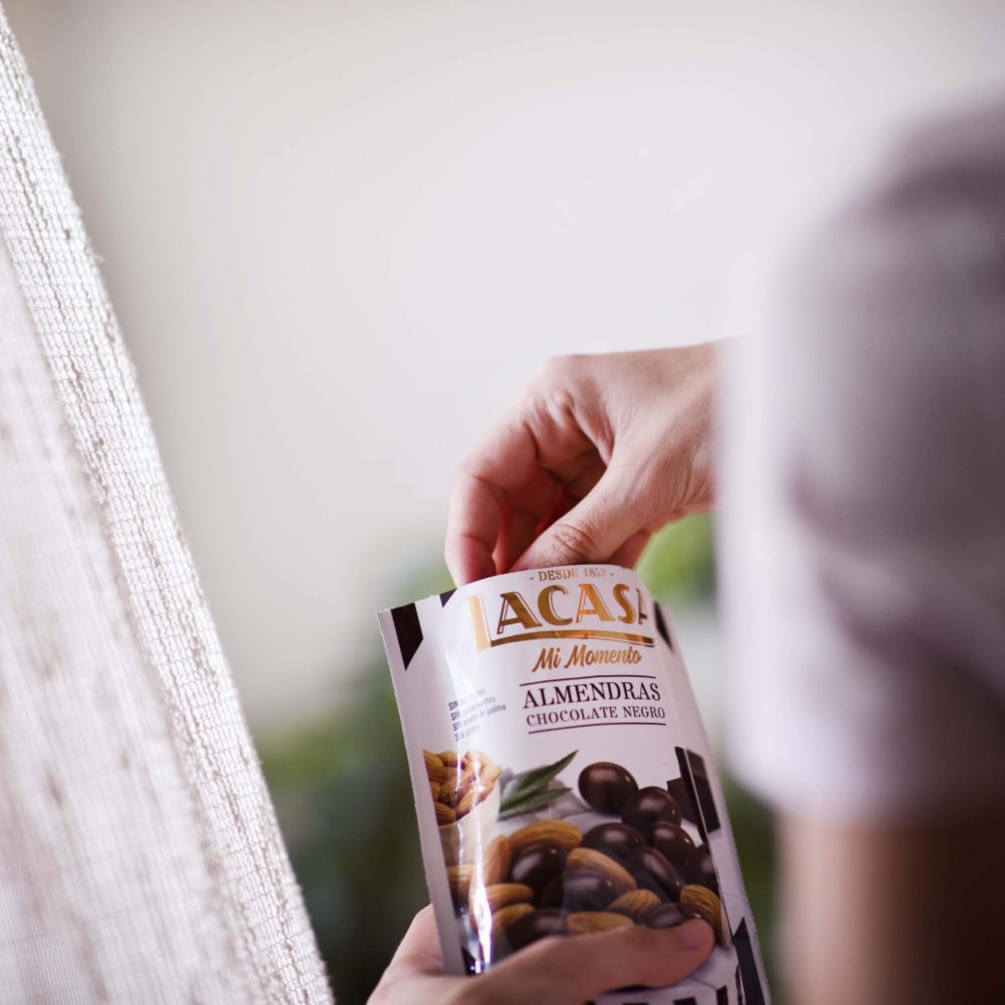 Lacasa Mi Momento pack de 5:Almendra 92% 65G,Arándano Negro,Almendra Negro,Naranja Negro,Pistacho Leche 100G