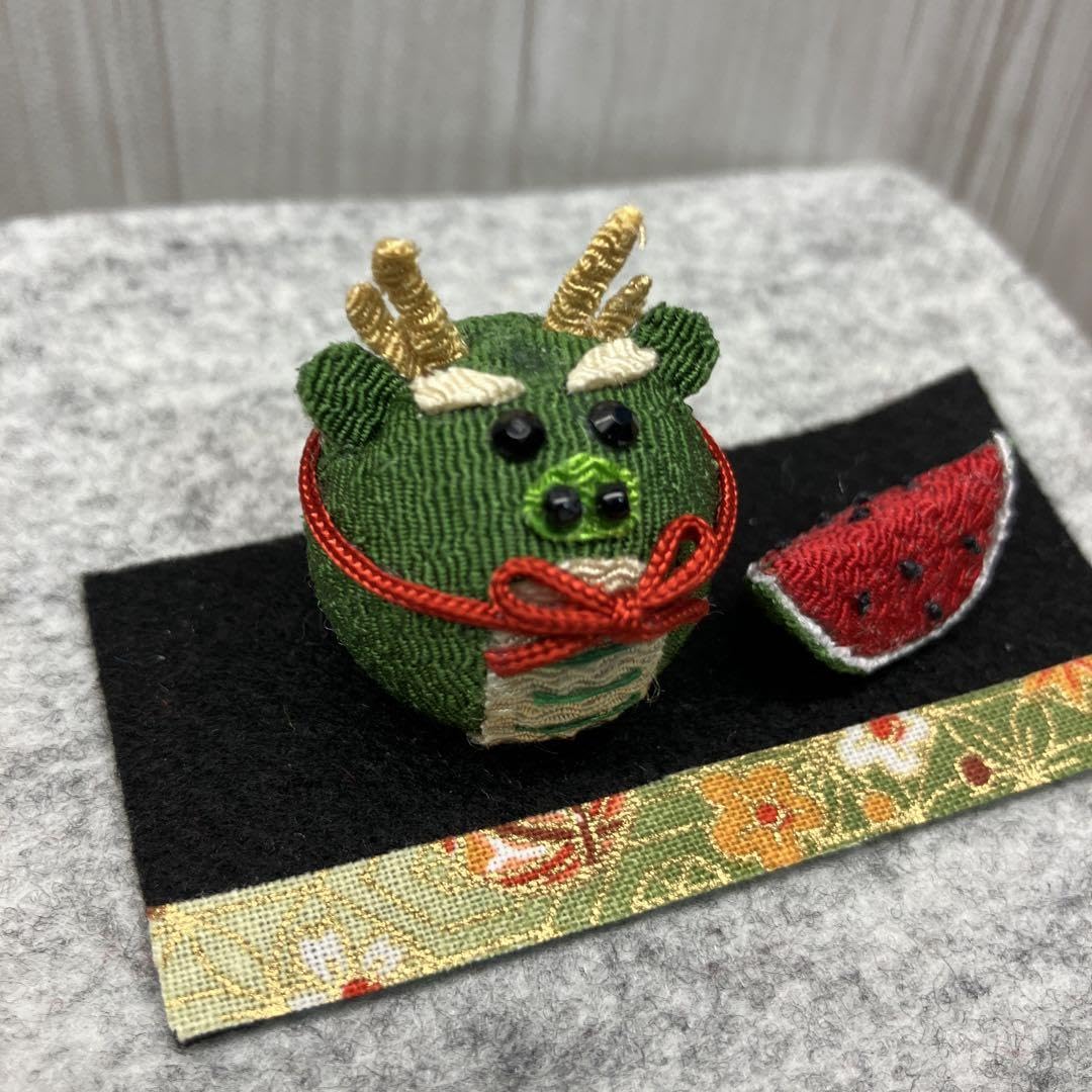 Amazon.co.jp: ちりめん細工 辰 干支 スイカ 夏の飾り ハンドメイド