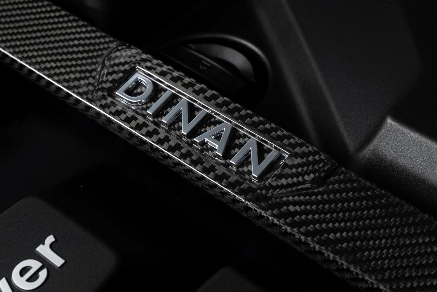 Dinan D180-0015 G8x Series Strut Tower Brace - Carbon Fiber - Gloss Finish