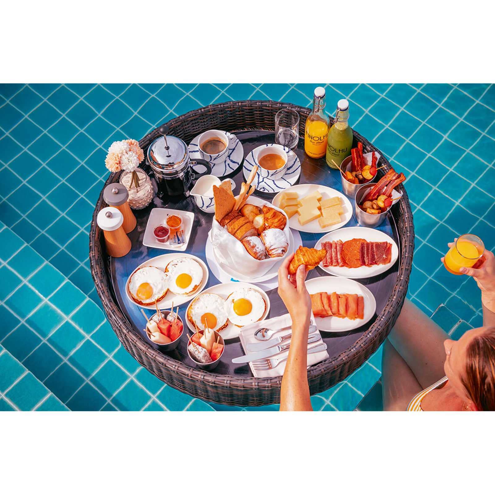 Swimming pool floating bar, Floating Buffet Table Serving Tray with Handles, Floating Serving Tray Table Bar Swimming Pool Floating Tray(Coffee,80CM)