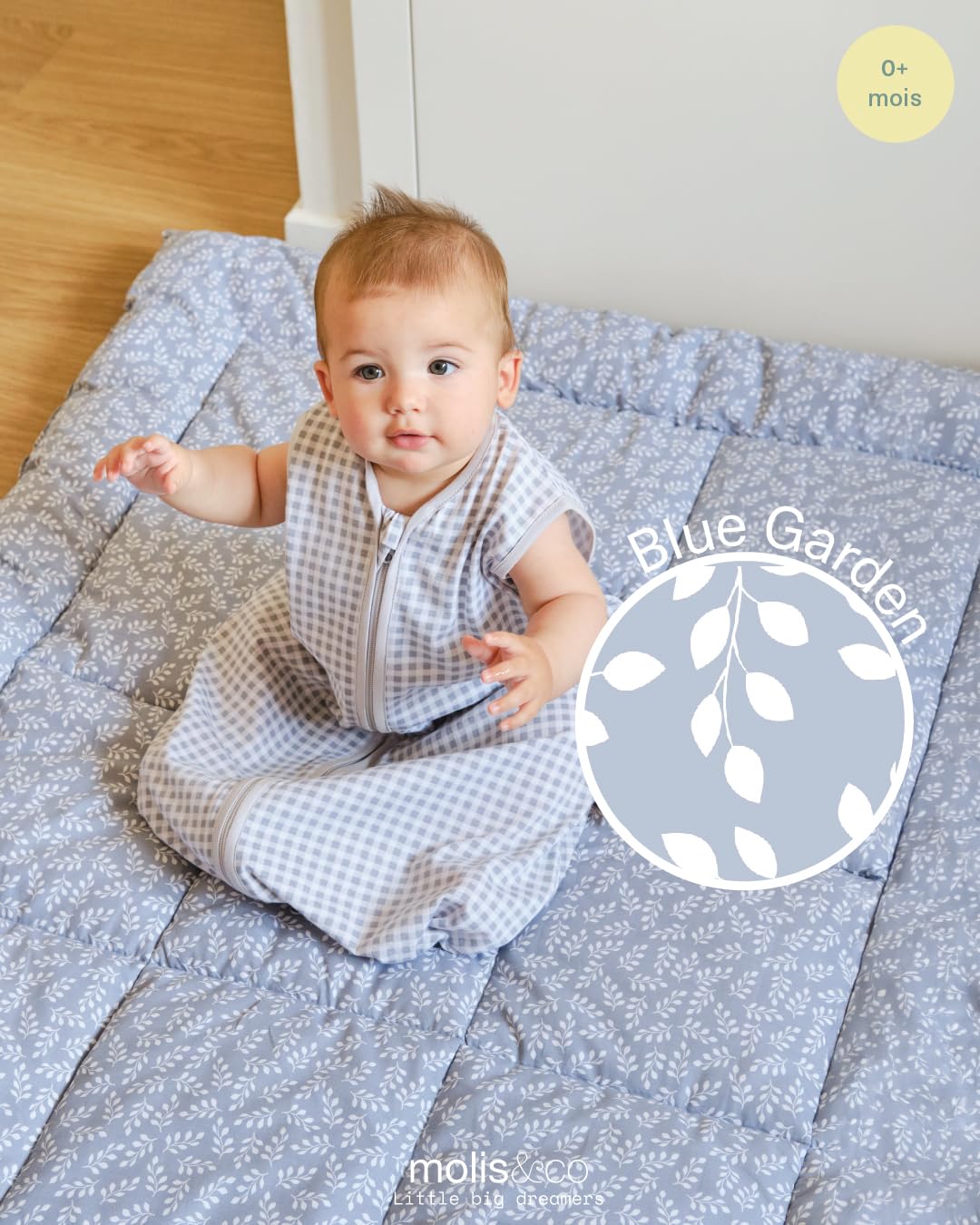 molis&co. Tapis de Jeu pour bébé. Tapis de Sol Portable Pliable Extra Large de 120 x 120 cm pour Les Tout-Petits et Les bébés. Très rembourré. Blue Garden. Oeko-TEX 100.