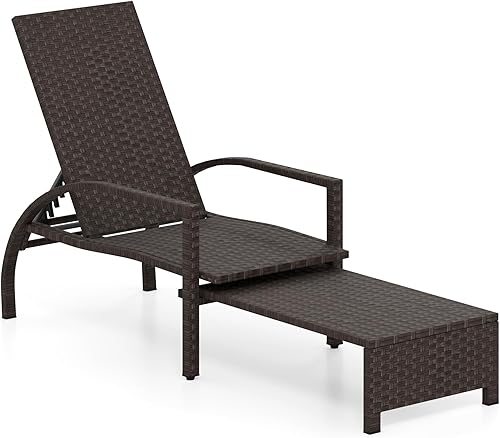Tangkula Tumbona para patio, sillón de ratán para exteriores con otomana retráctil, respaldo ajustable de 5 niveles, marco de metal reforzado,