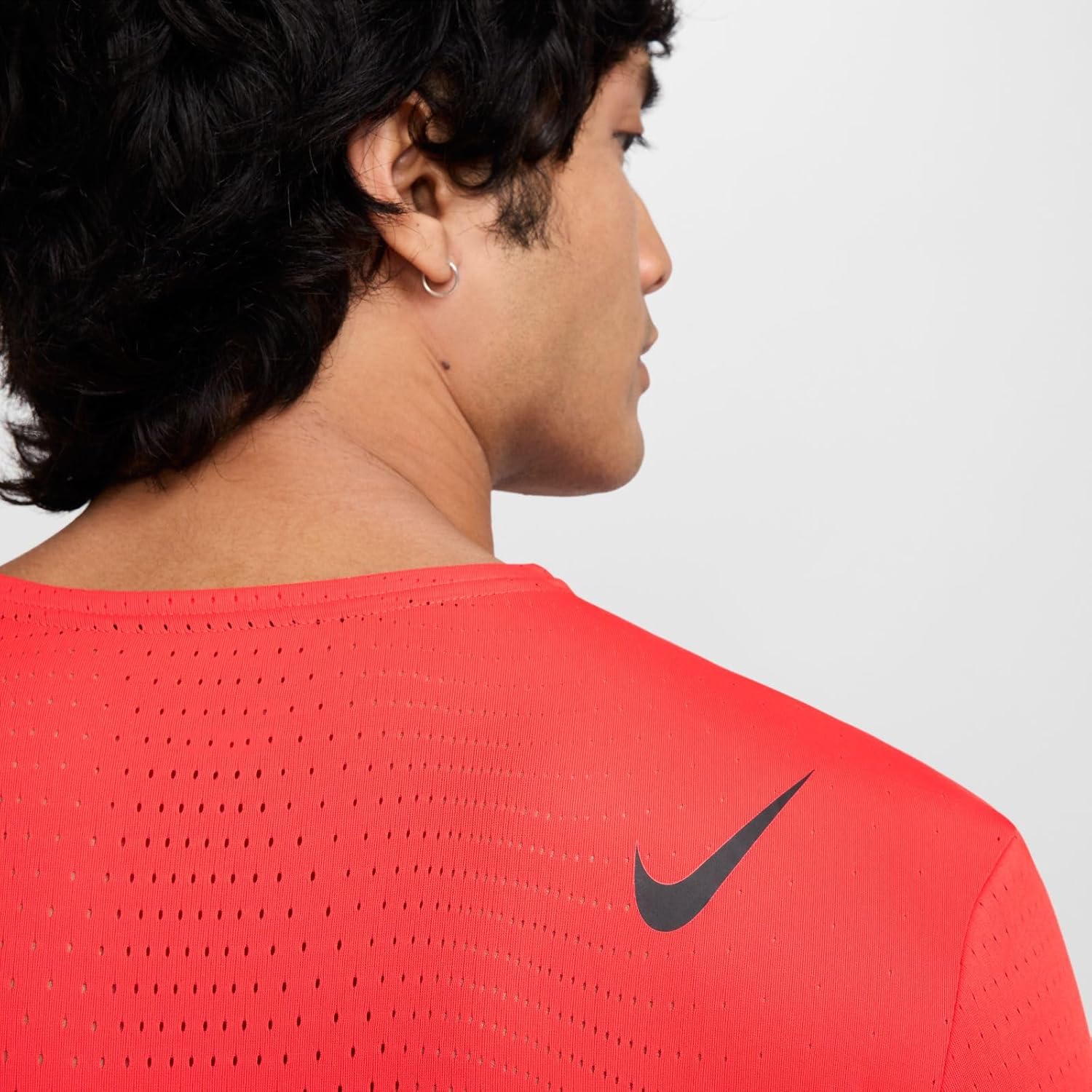 Swift Aero Nike Top