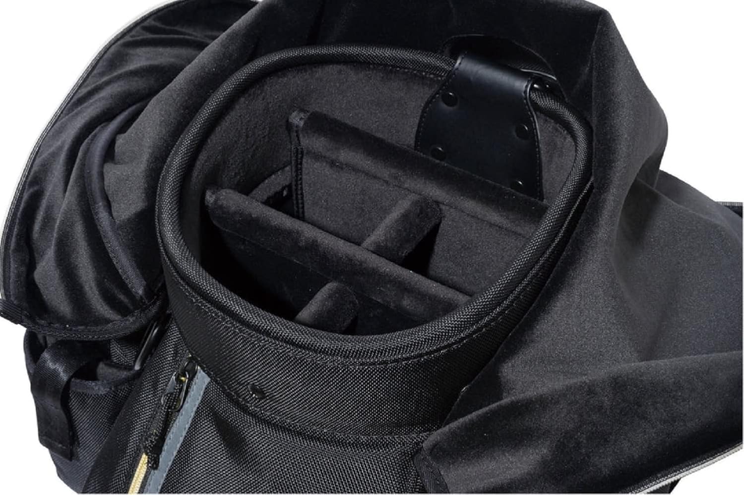 ニューエラ ゴルフ キャディバッグ ポケット詳細